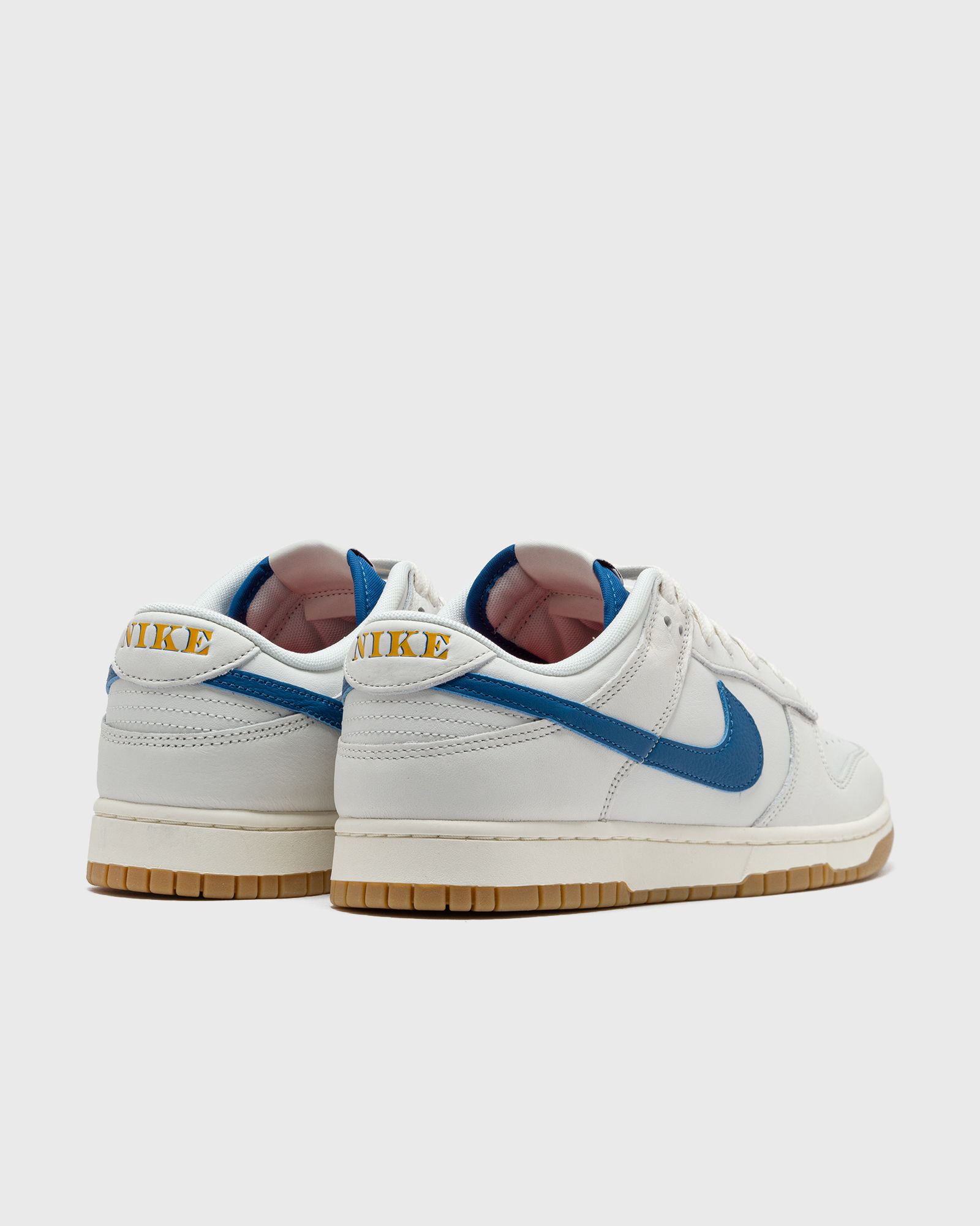 DUNK LOW SE