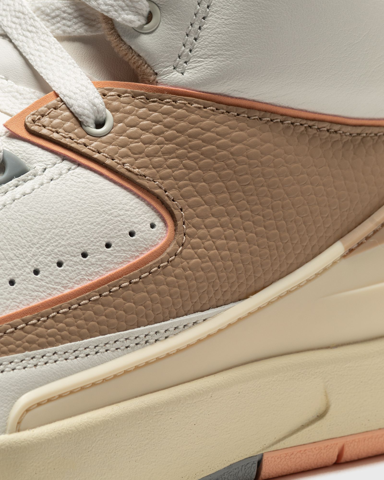 WMNS AIR JORDAN 2 RETRO