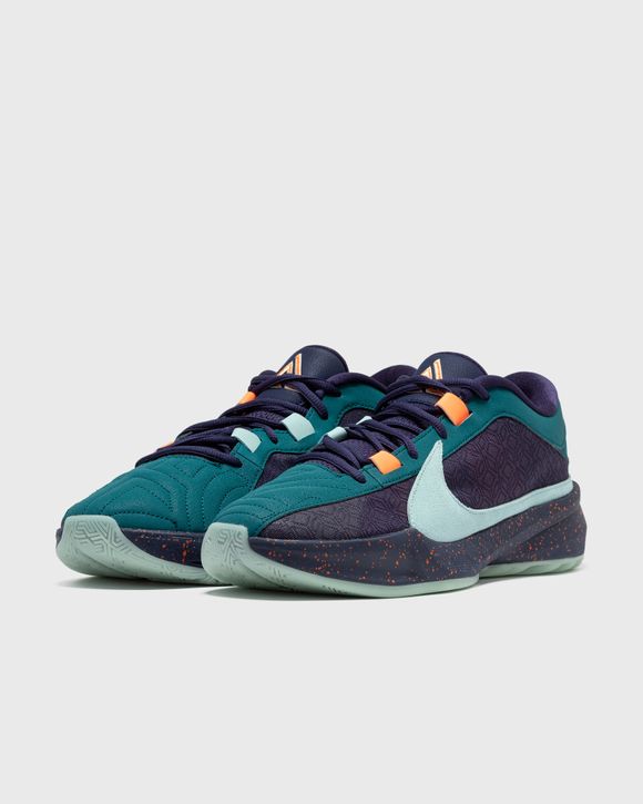 Freak 5 Basketball Shoes