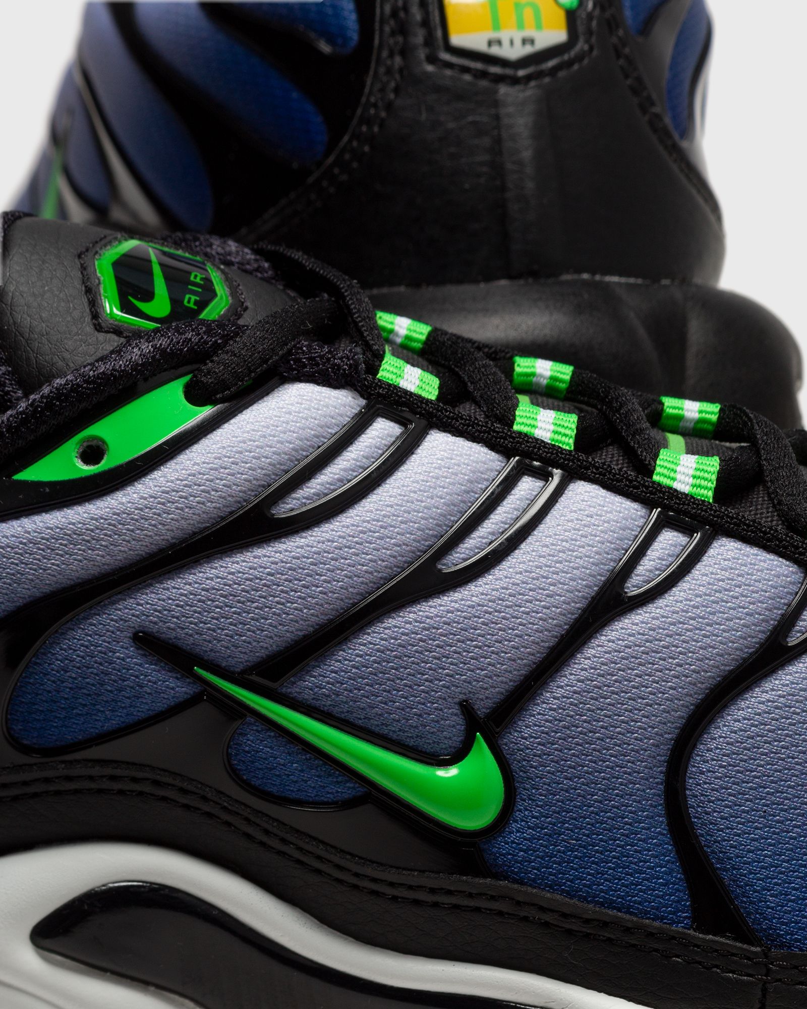 AIR MAX PLUS 'Icons'