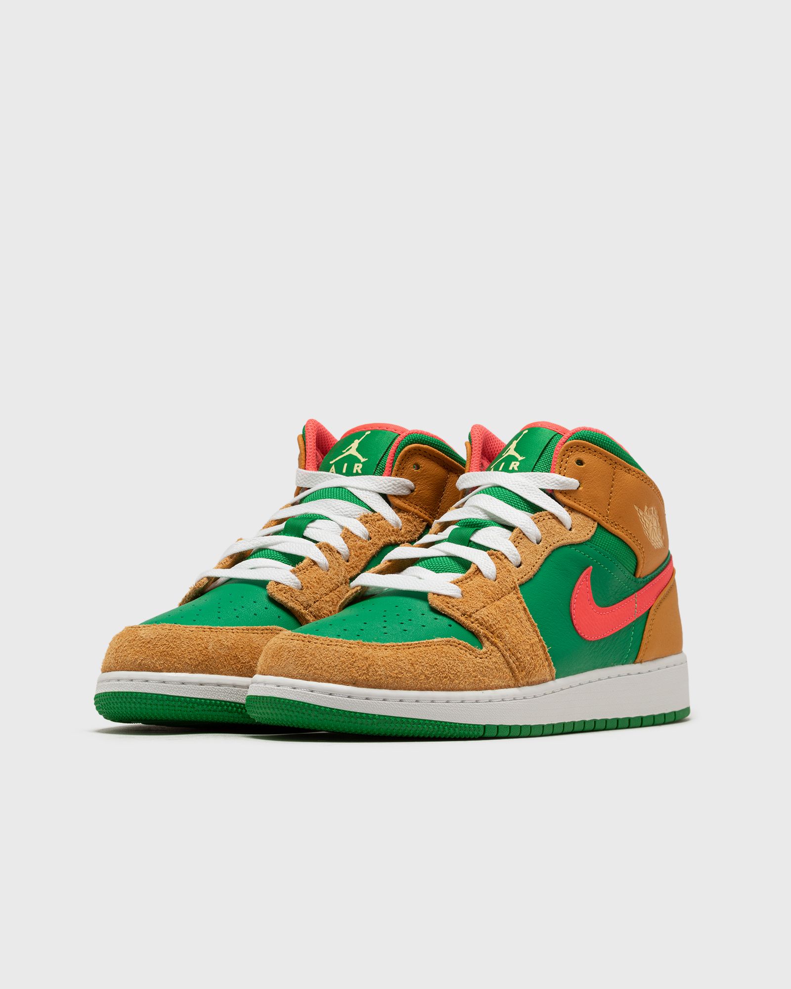 AIR JORDAN 1 MID SE (GS)