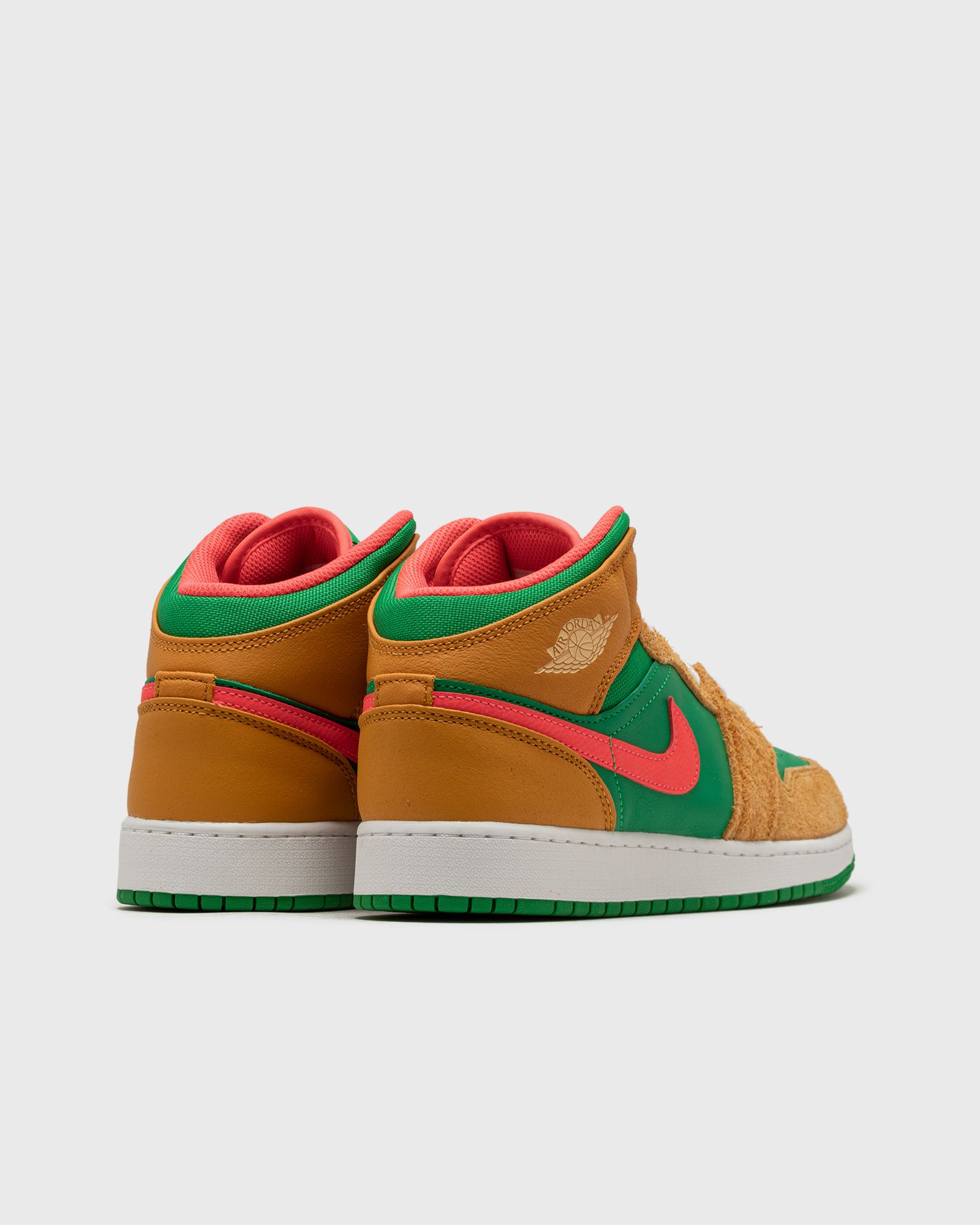 AIR JORDAN 1 MID SE (GS)