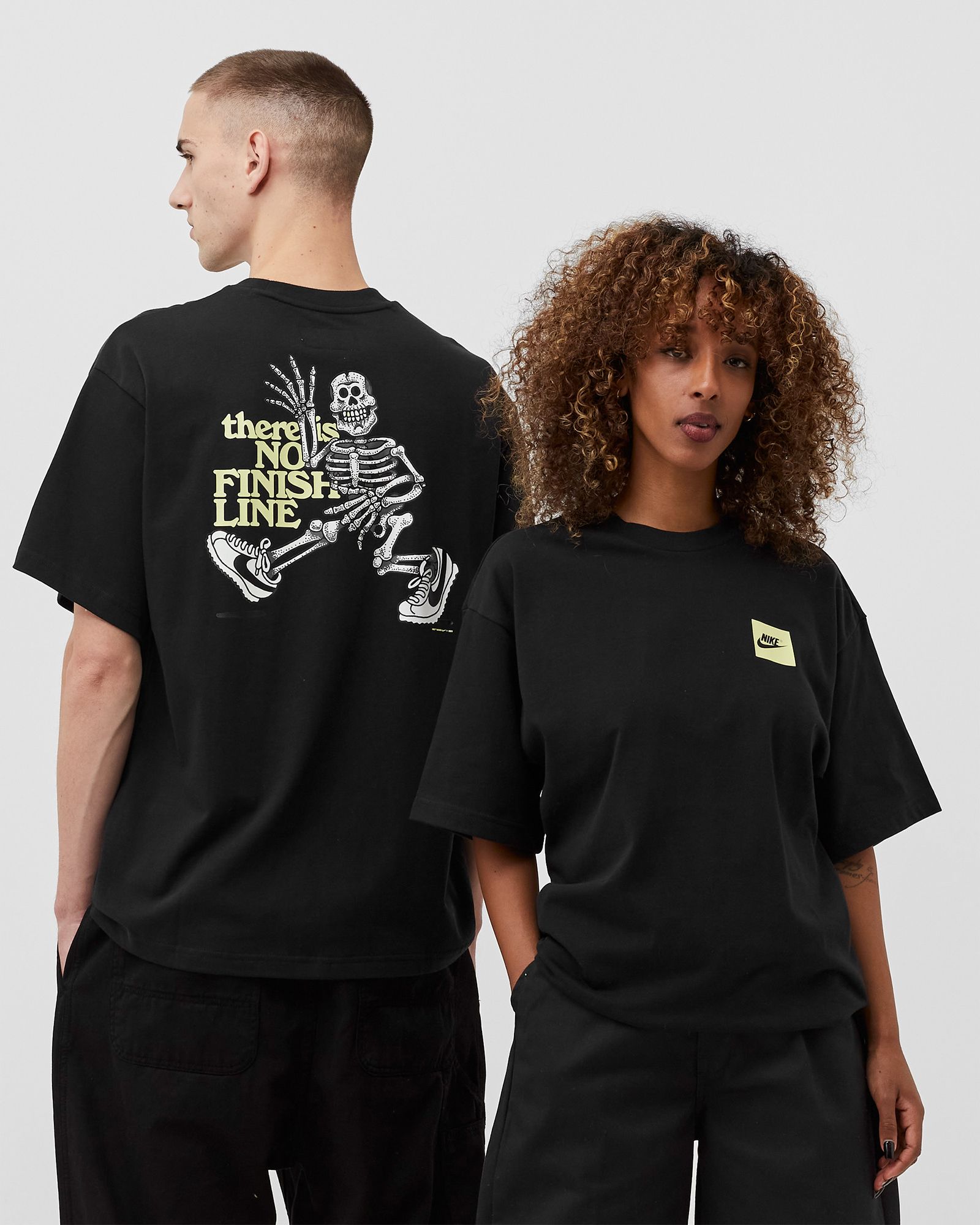 U NK NRG NO FINISH GLOW TEE