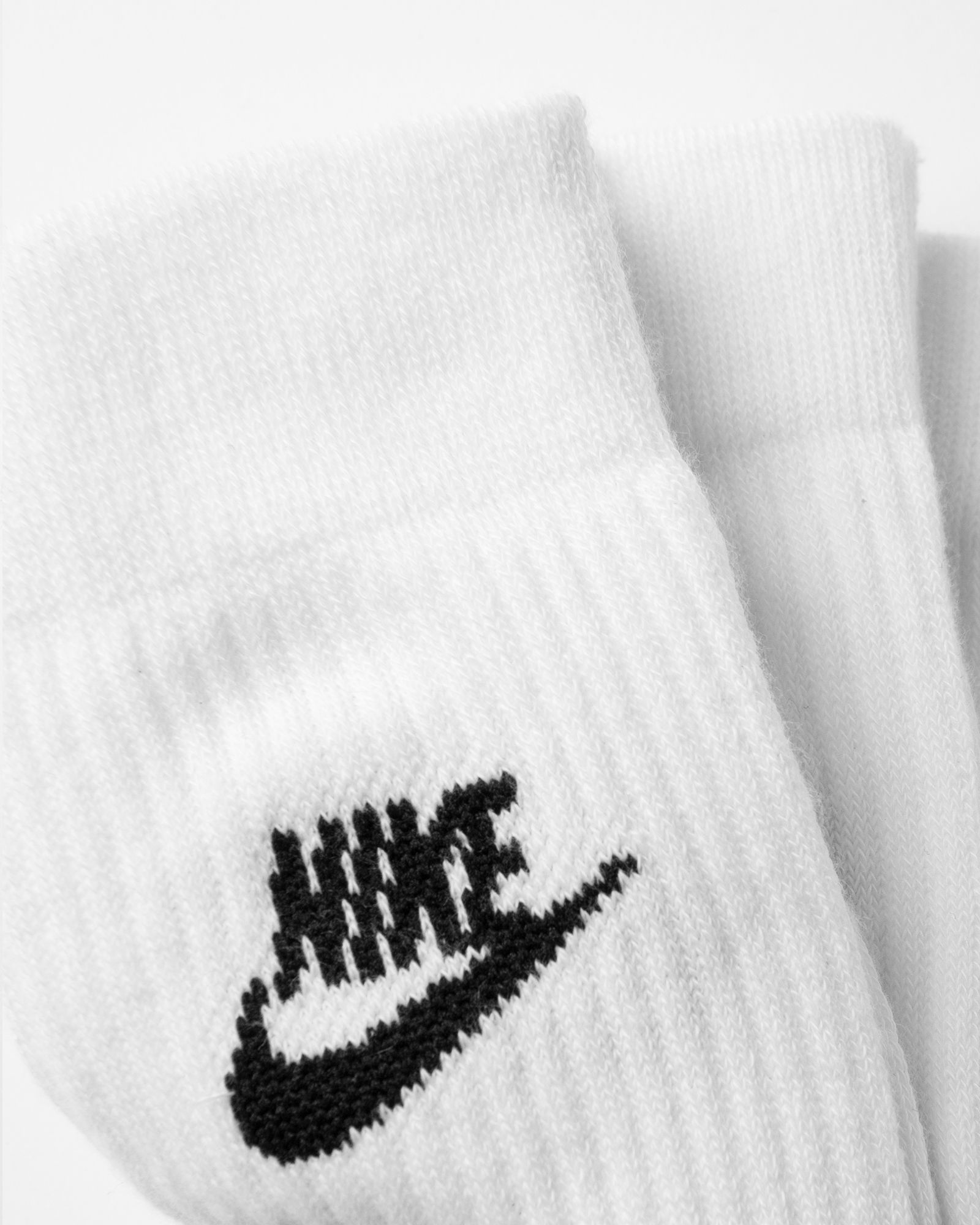 Everyday Essential Crew Socks (3 Pairs)