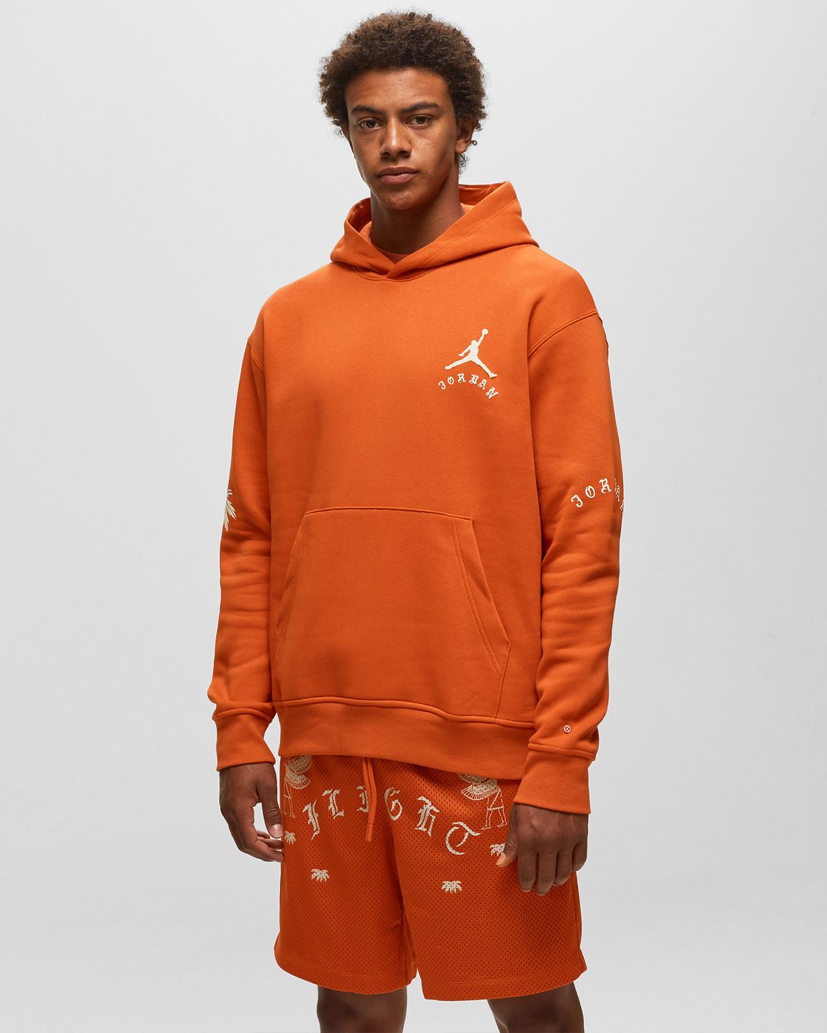 Orange jordan sweatshirt store