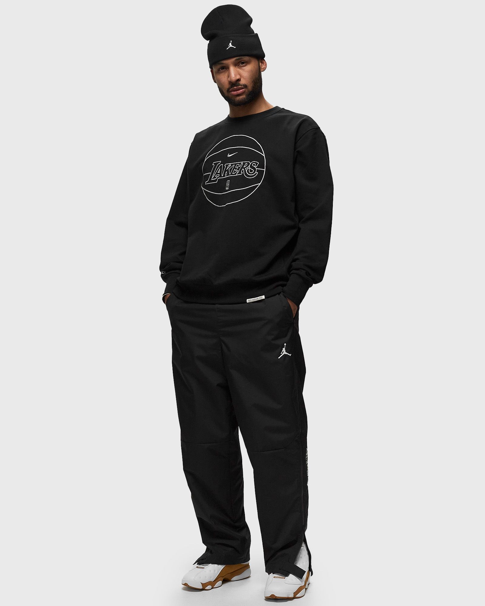 Los Angeles Lakers Standard Issue Dri-FIT NBA Sweatshirt