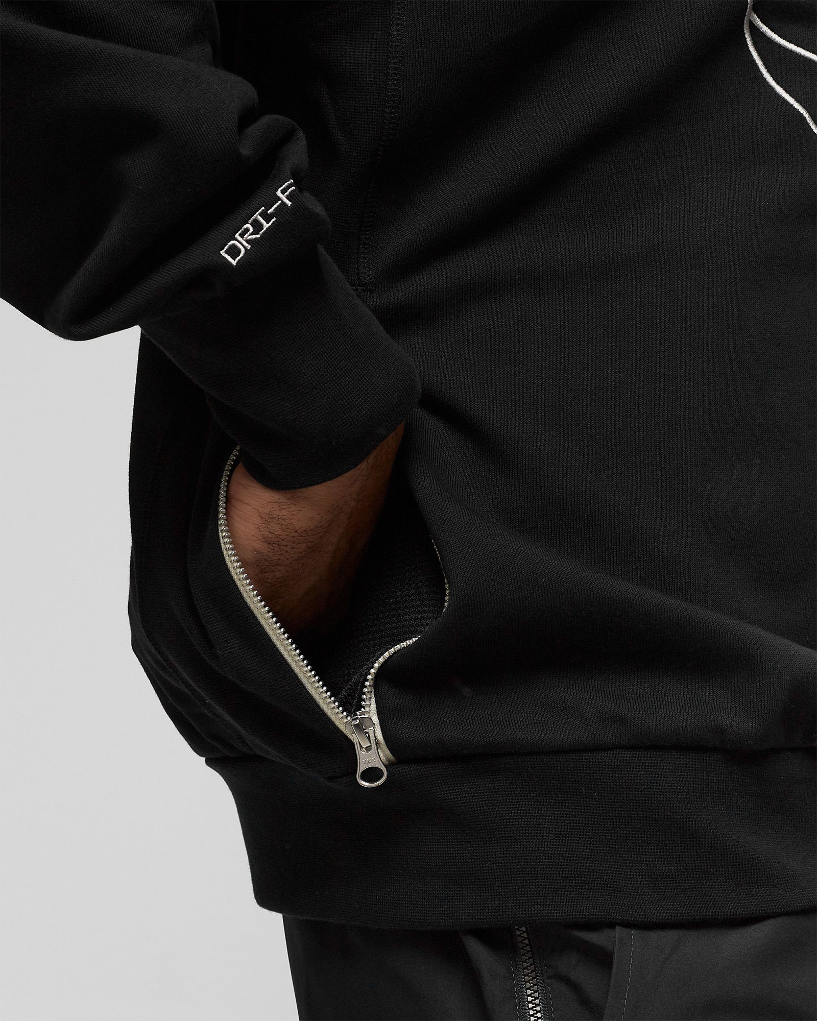 Los Angeles Lakers Standard Issue Dri-FIT NBA Sweatshirt