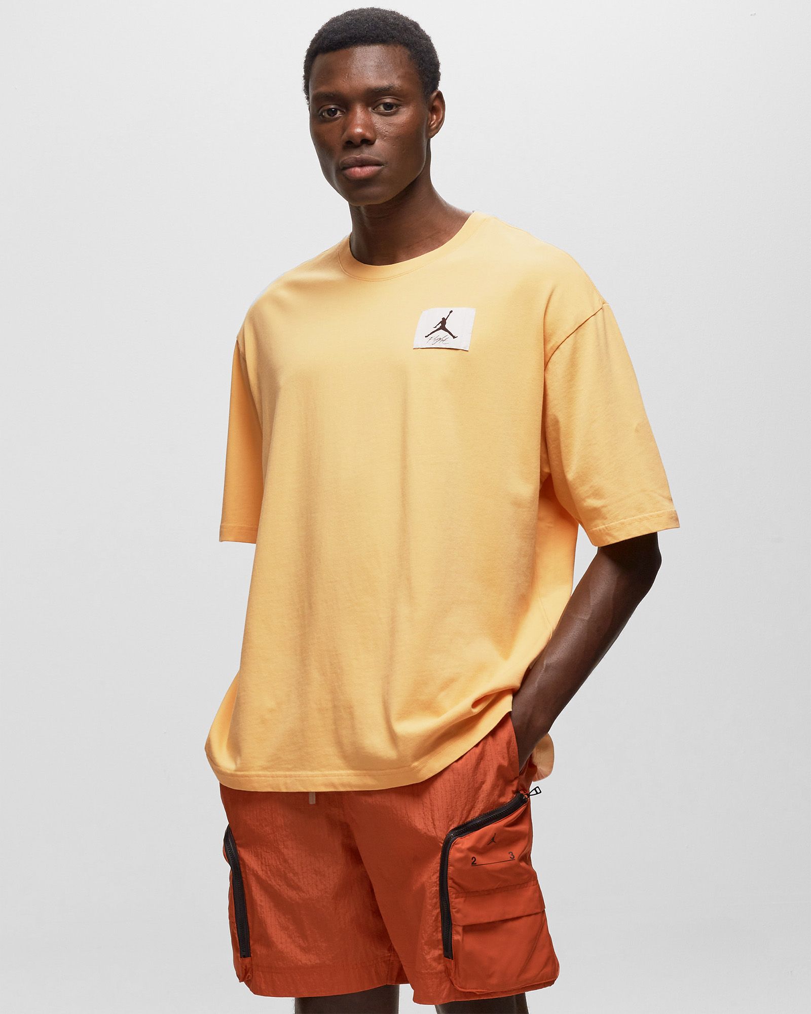 JORDAN FLIGHT ESSENTIALS OVERSIZED TEE