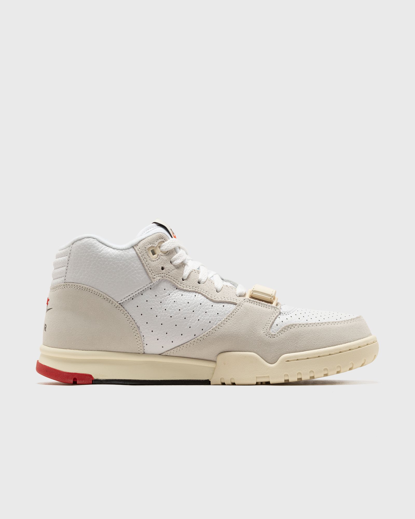 AIR TRAINER 1