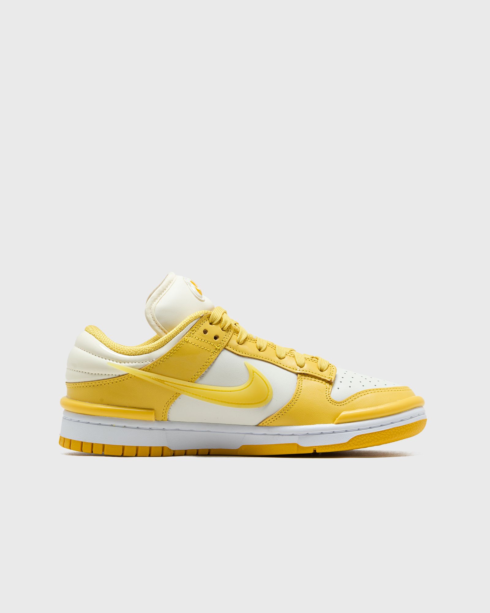 W NIKE DUNK LOW  TWIST 'Vivid Sulfur'