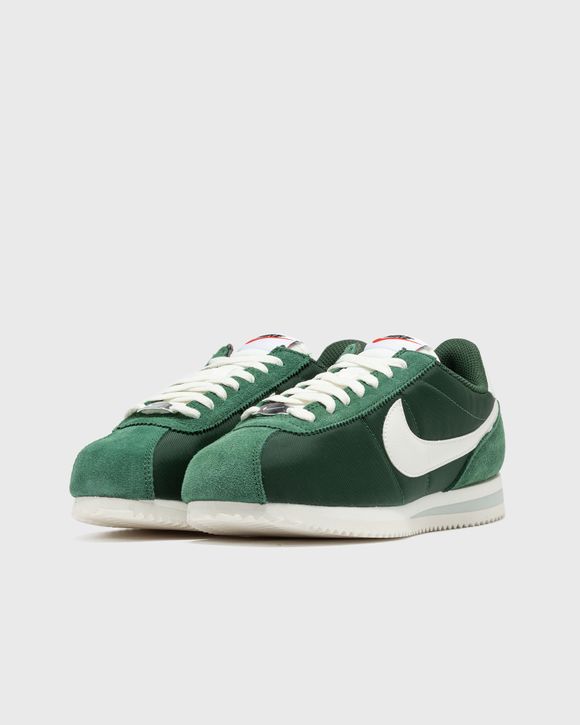 Nike classic cortez suede women's clearance shoe