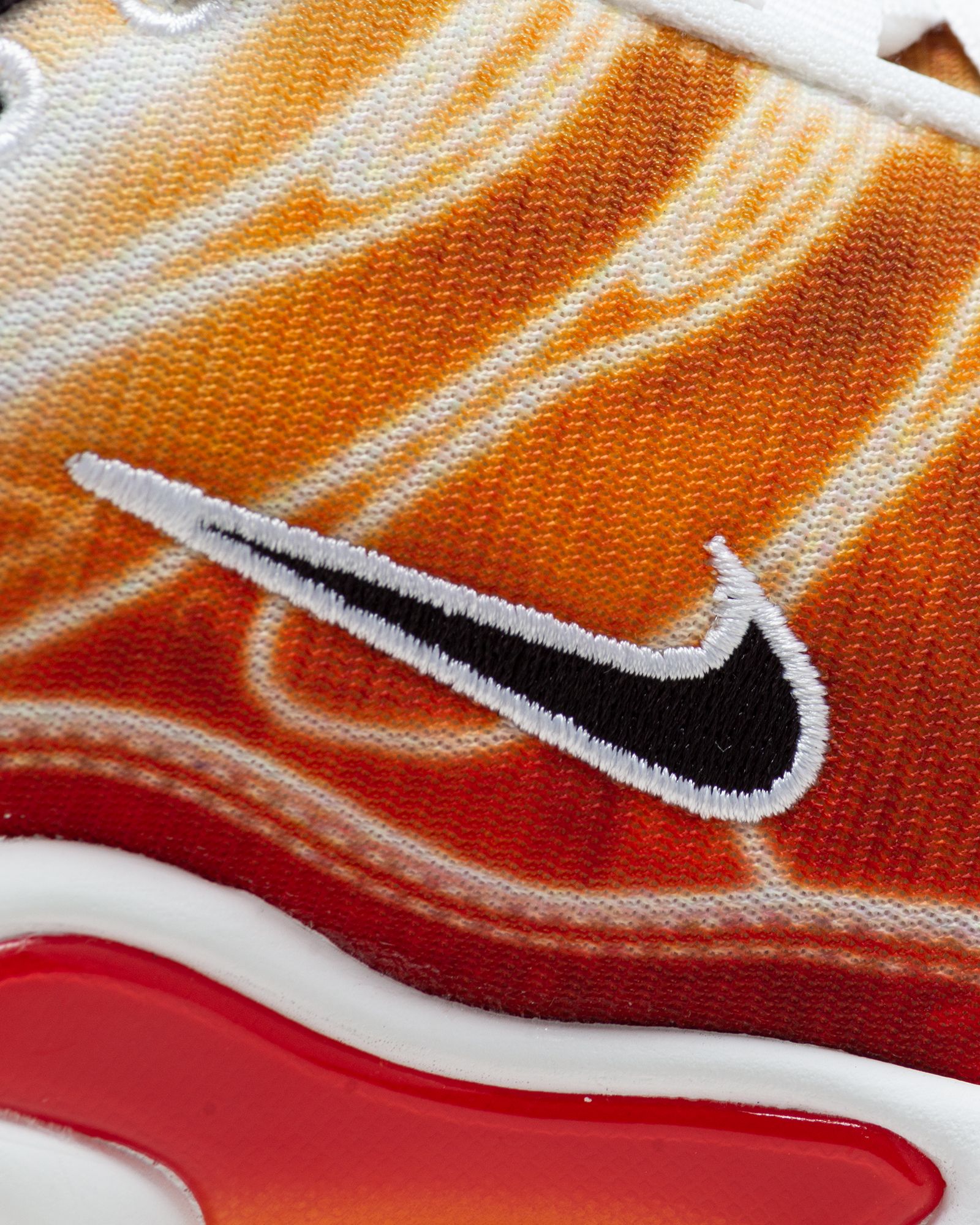 NIKE AIR MAX PLUS OG 'LIGHT PHOTOGRAPHY'