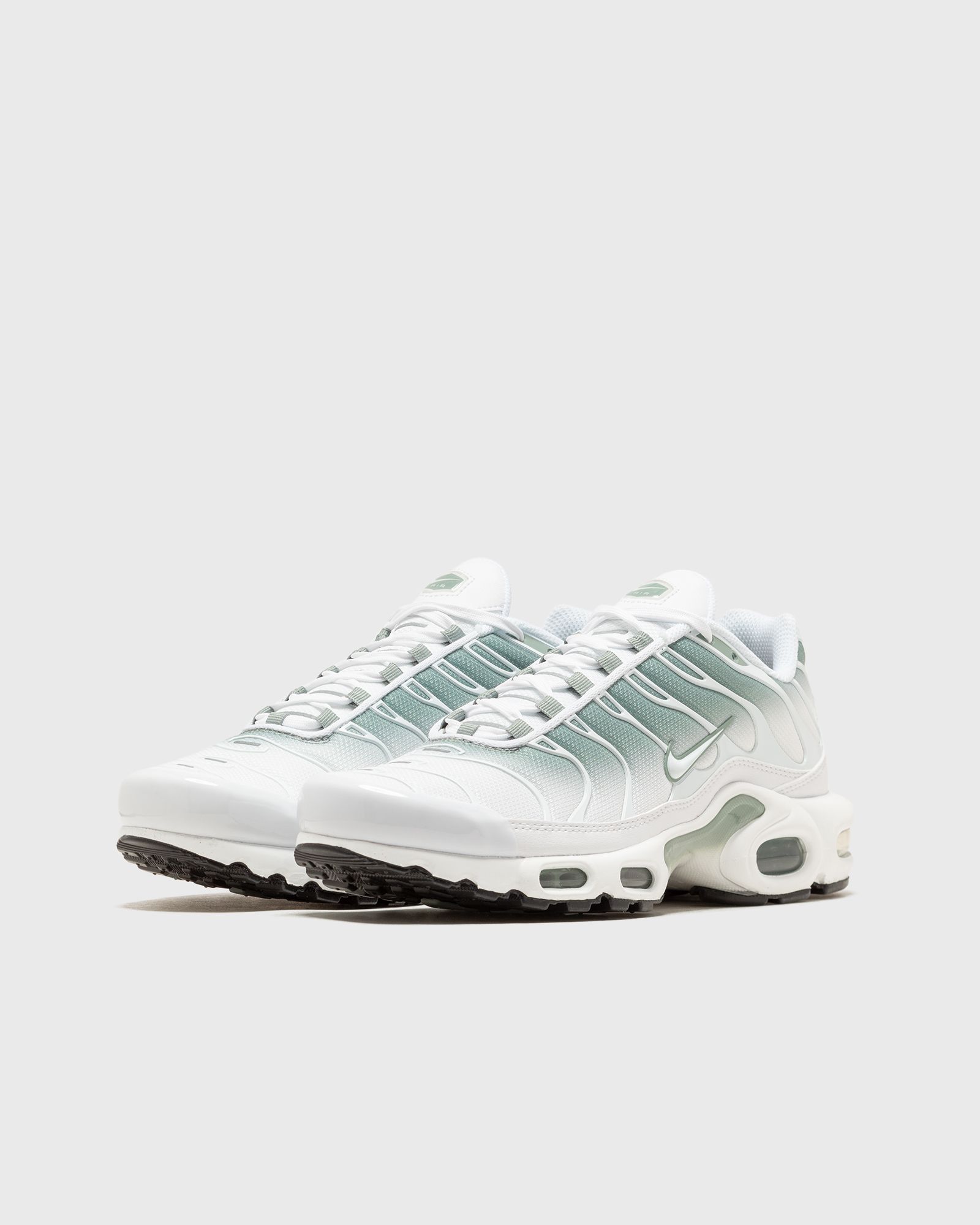 W AIR MAX PLUS