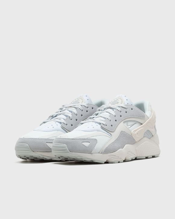 White and hotsell grey nike huarache