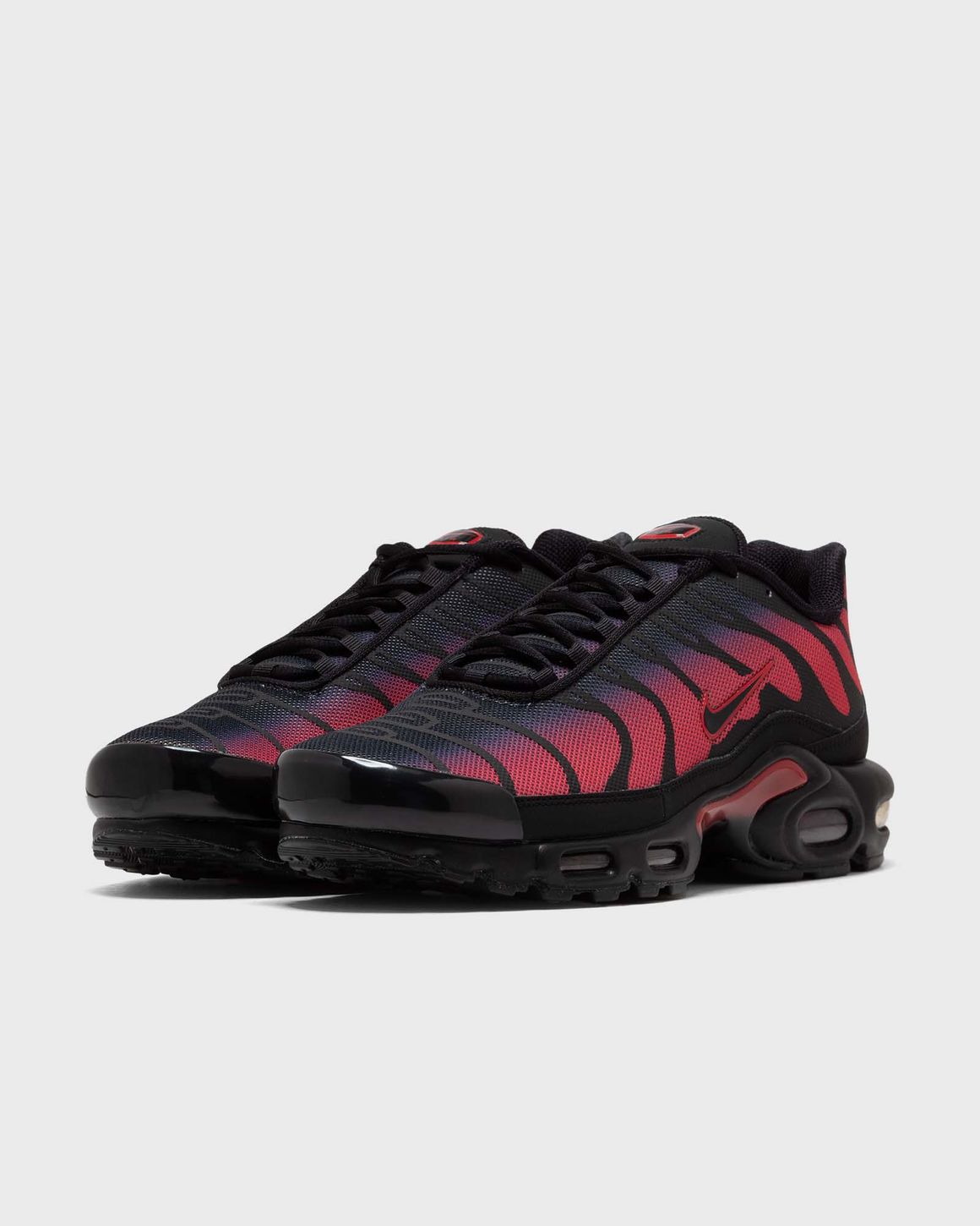 Air max plus black red online