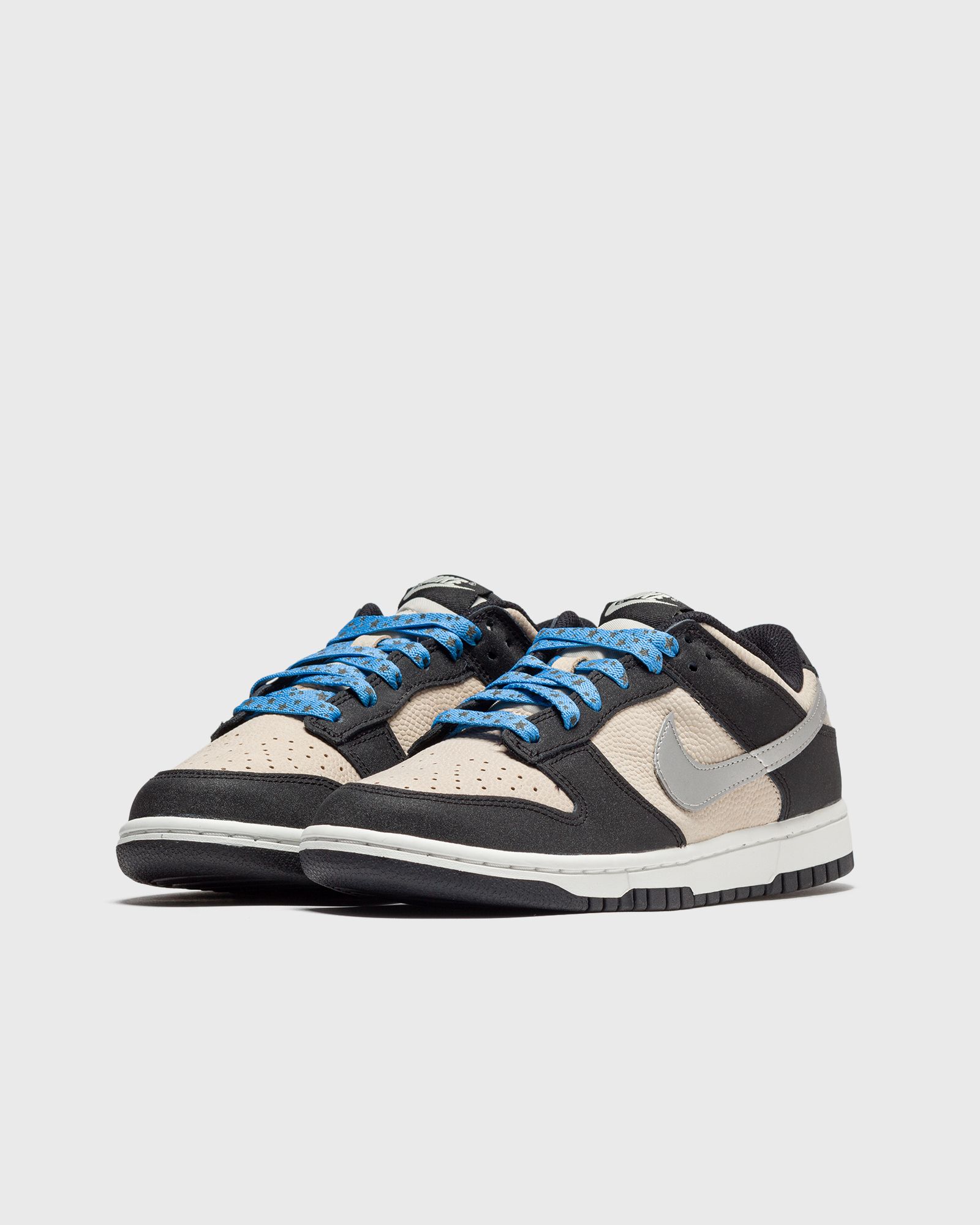 WMNS DUNK LOW 'Starry Laces'