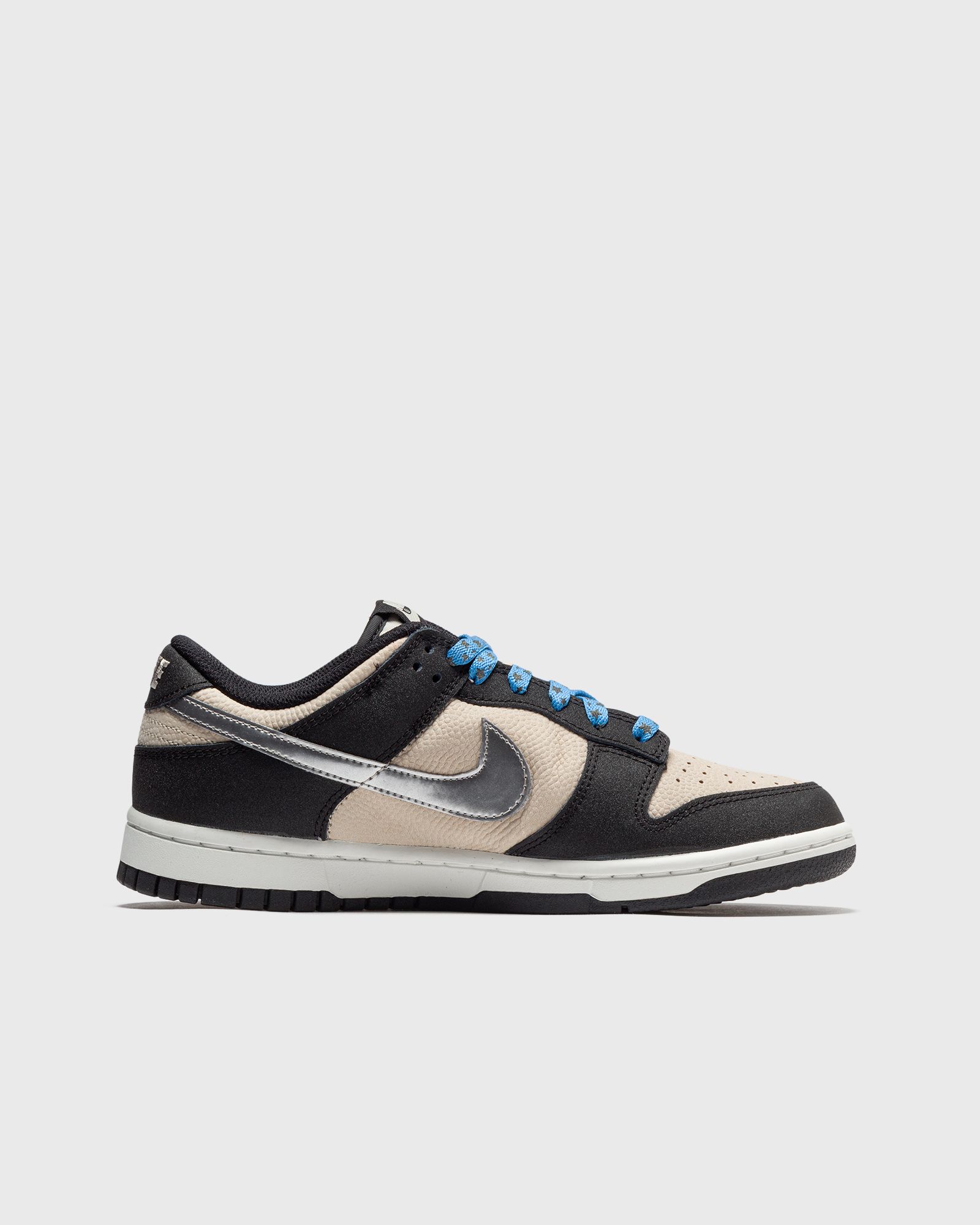 WMNS DUNK LOW 'Starry Laces'