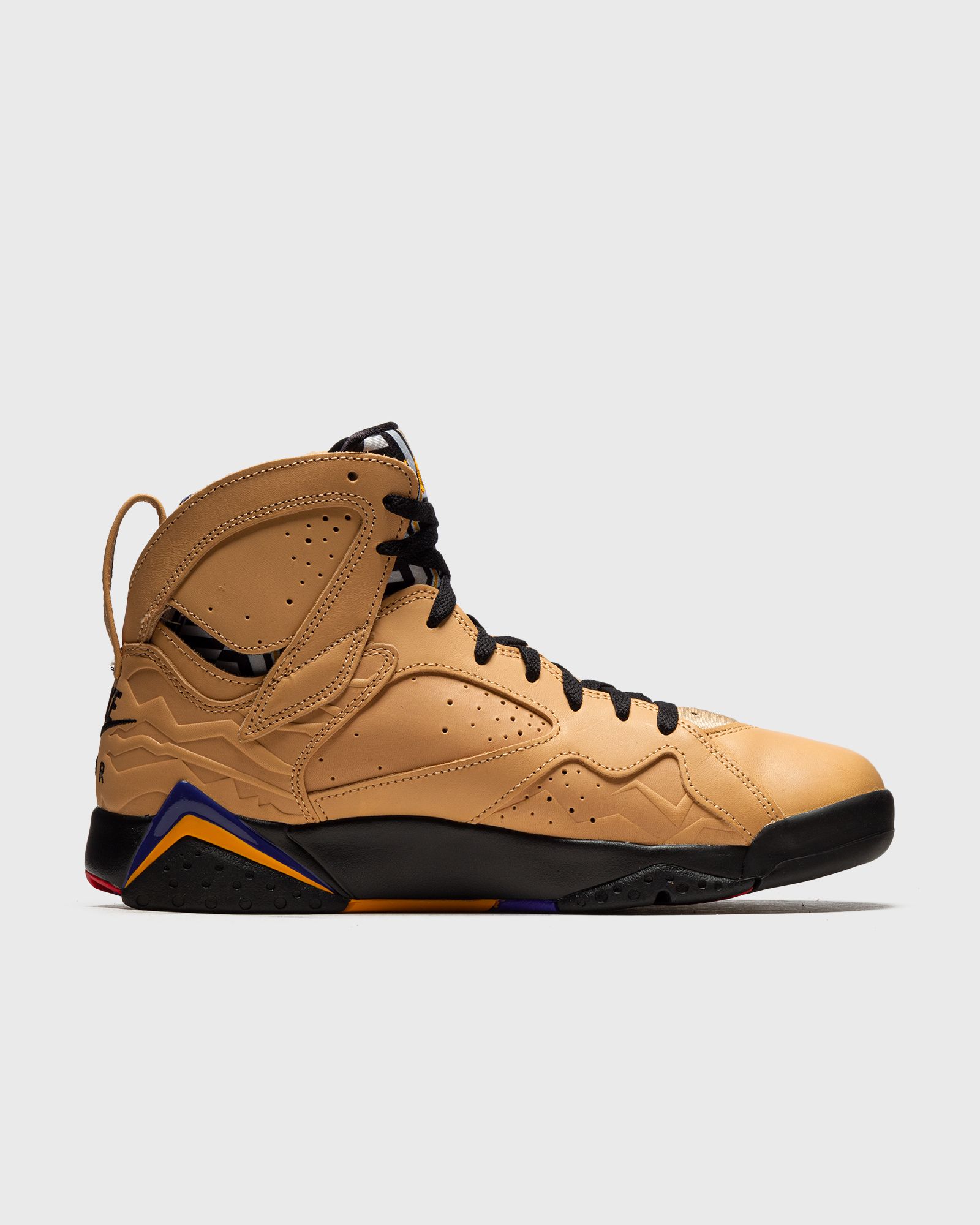 AIR JORDAN 7 RETRO SE "AFROBEATS"