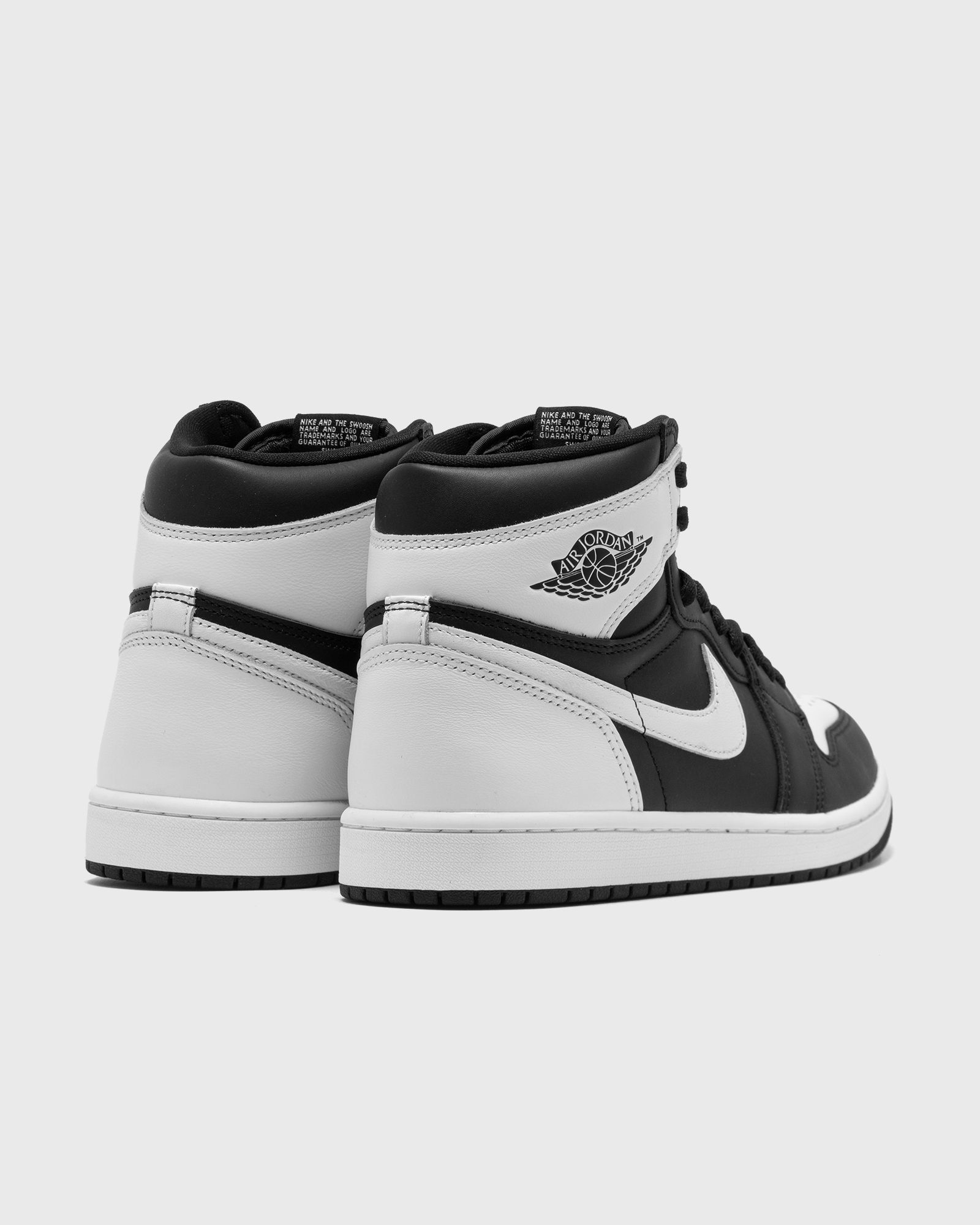 AIR JORDAN 1 RETRO HIGH OG 'BLACK/WHITE'