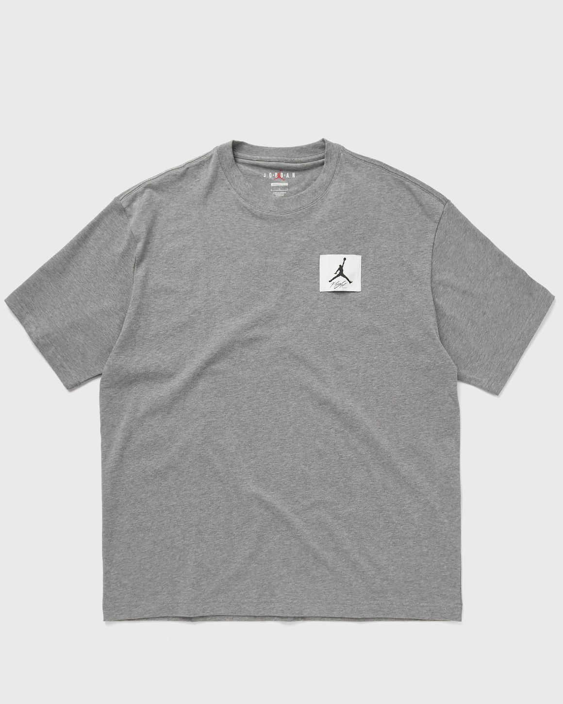 【ナイキ】★ジョーダン Flight Essentials Oversized Tシャツ★ Shop Jordan Flight Essentials Action Oversized T-Shirt
