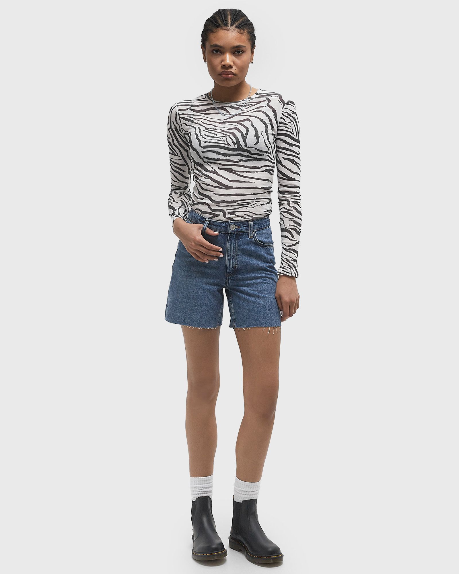 ENVELDA LS TEE AOP 5328