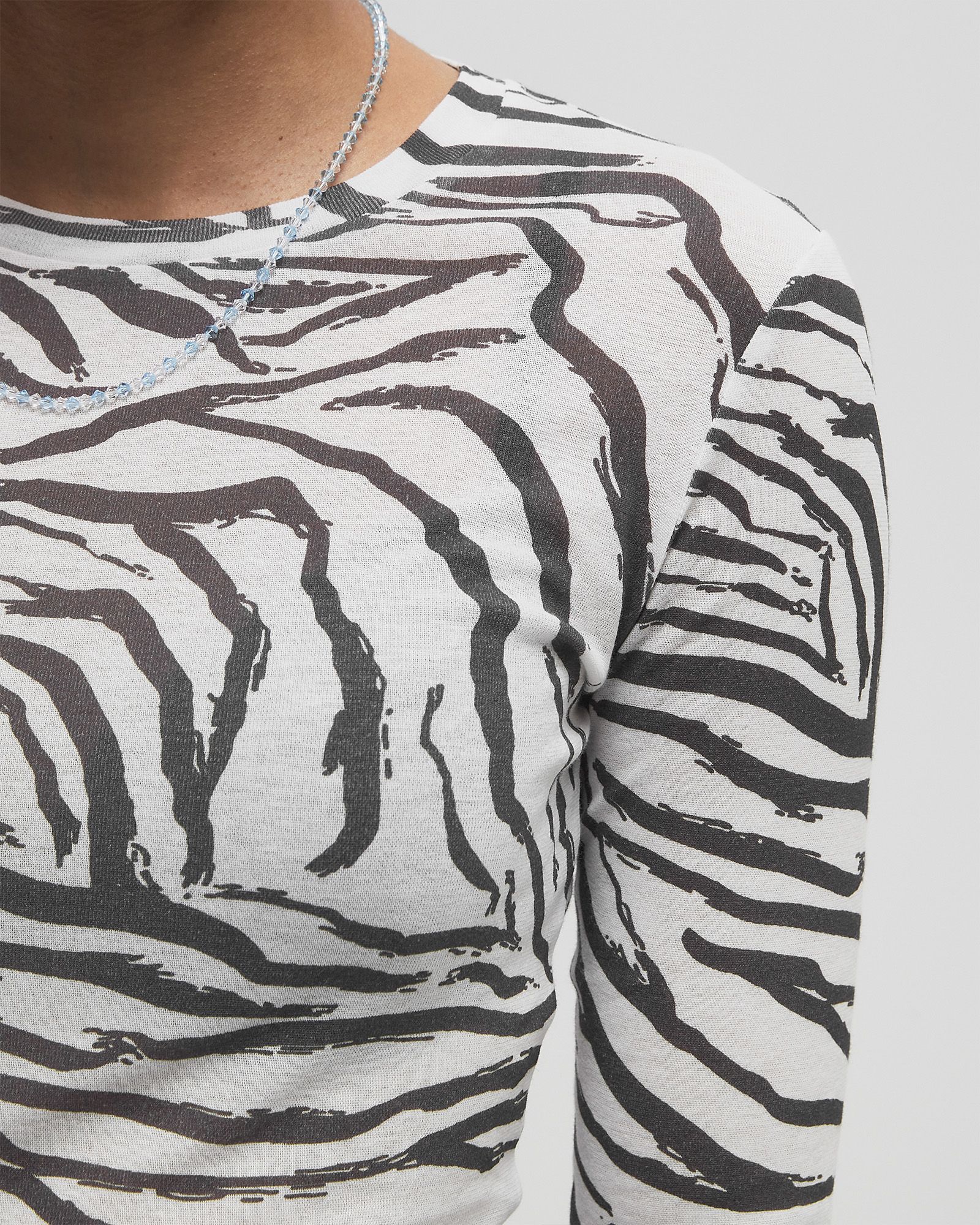 ENVELDA LS TEE AOP 5328