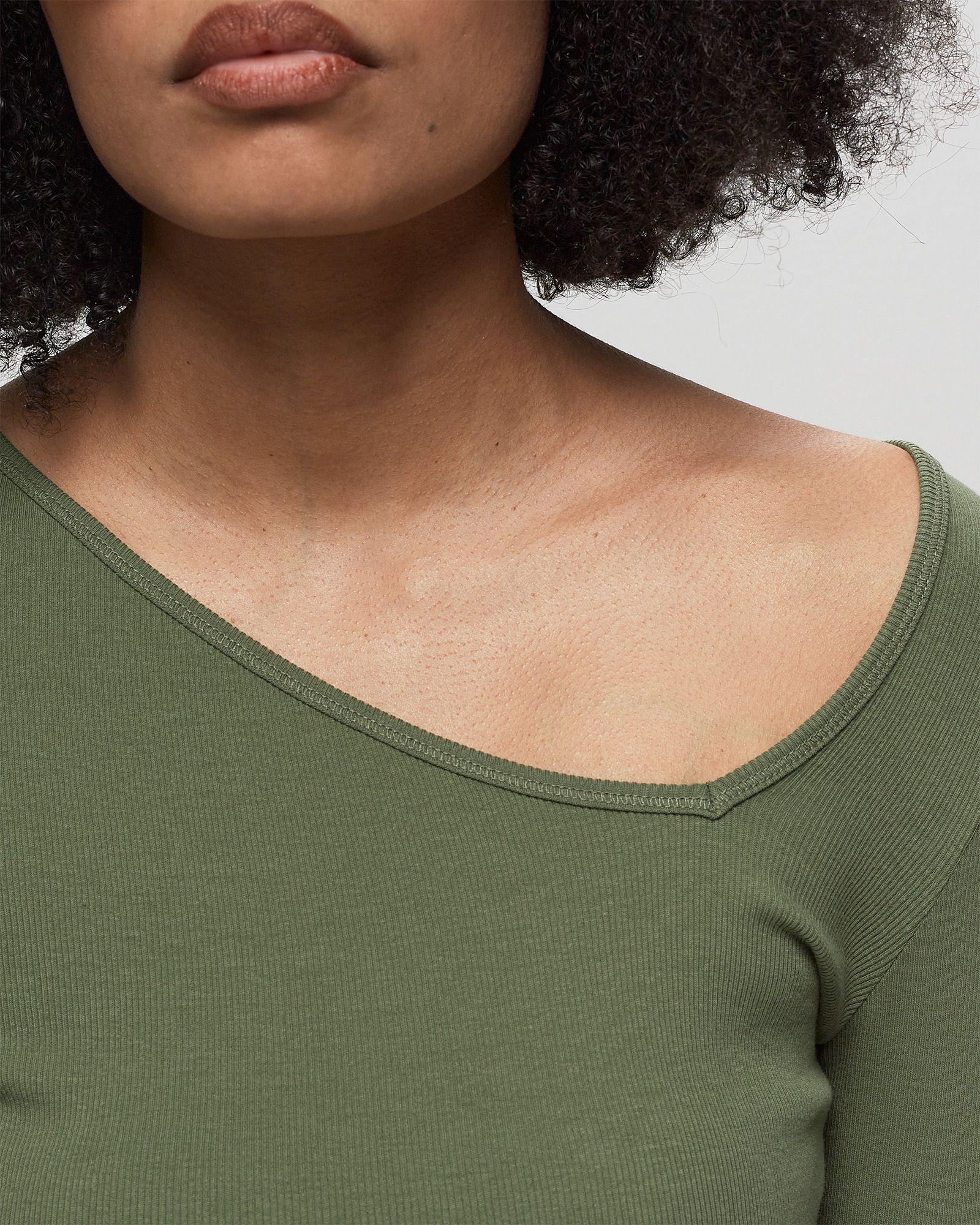 ENALLY LS SIDE V-N TEE 5314