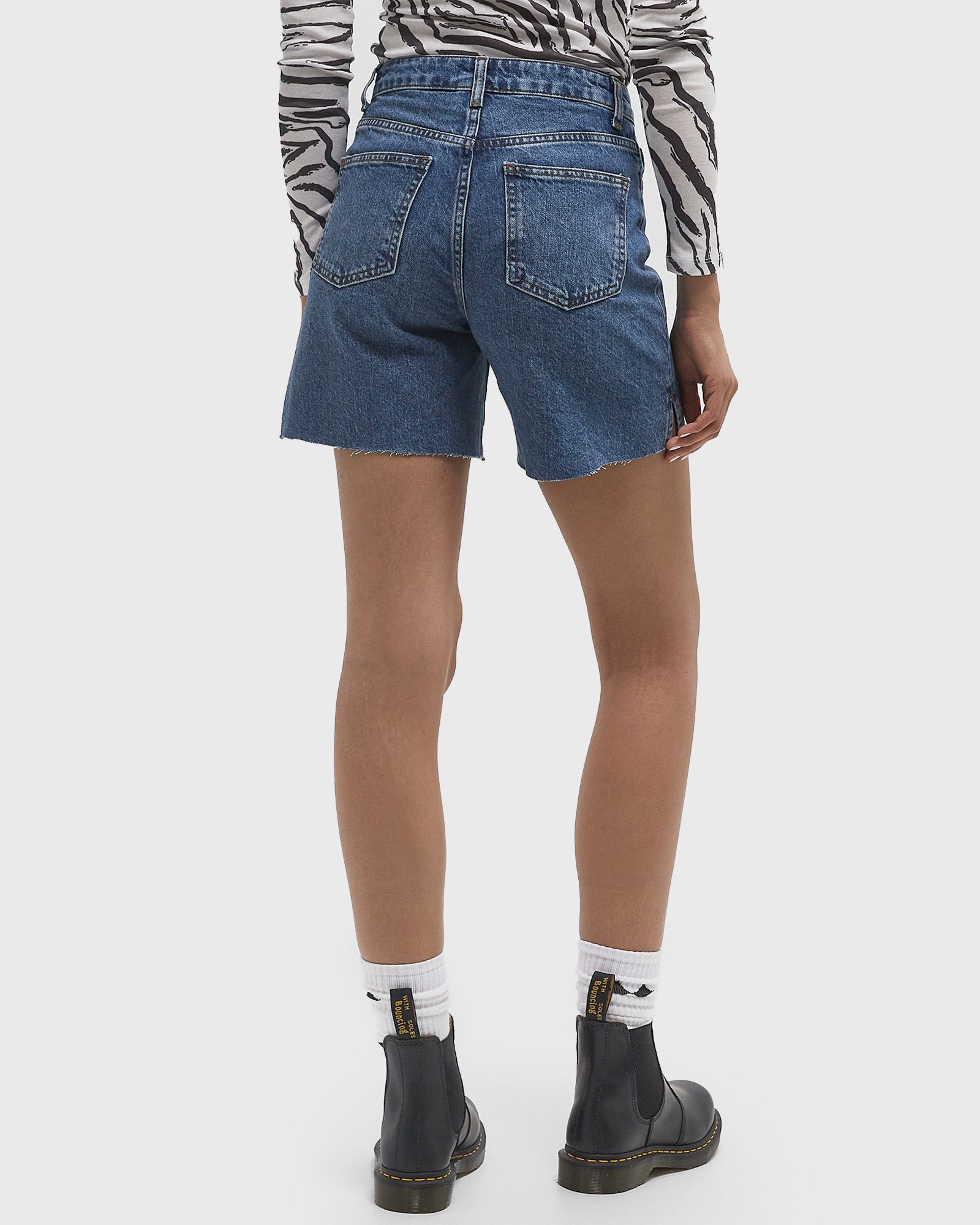 ENBILOBA SHORTS 7215