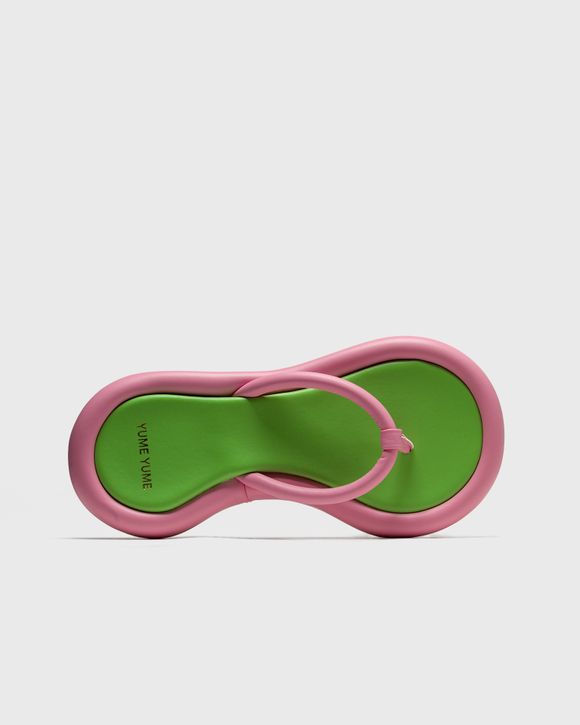 EIGHT FLIP-FLOP