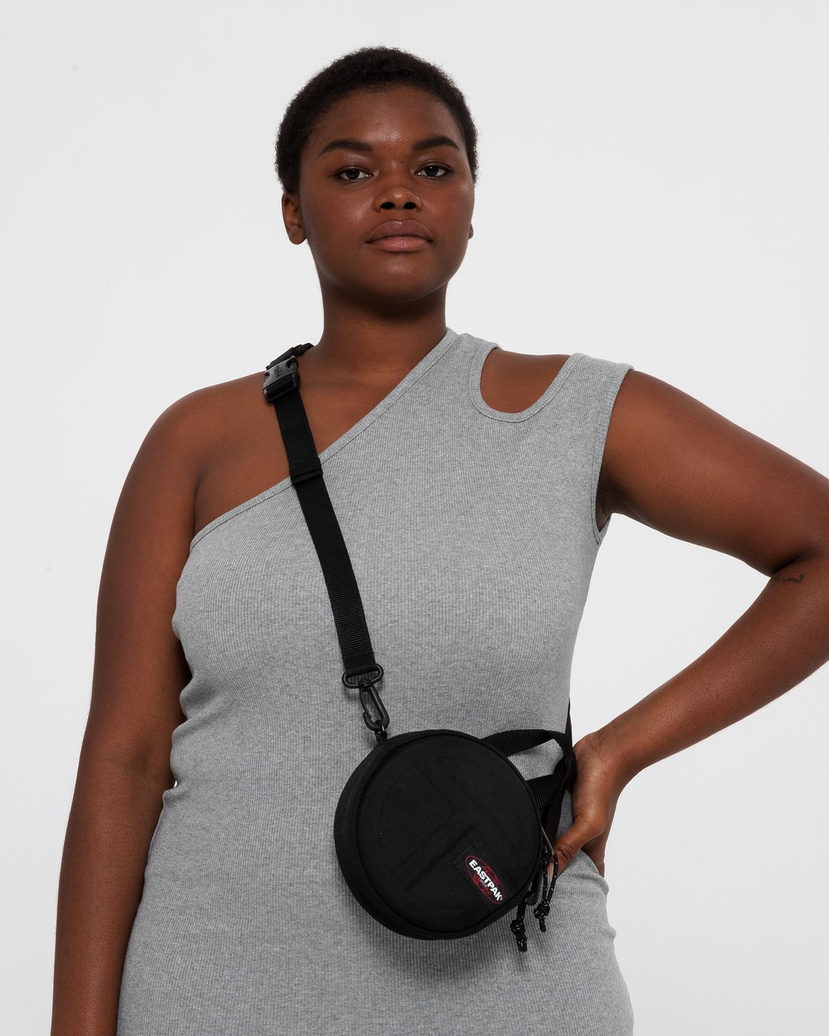 【正規店出品】TELFAR x EASTPAK EK0A5BBC CIRCLE BAG Eastpak x Telfar Circle Bag - Black