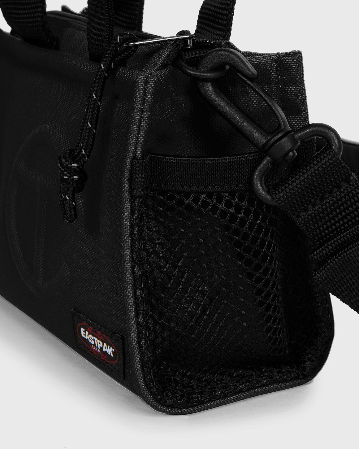 TELFAR｜TOTEBAGS (EK0A5BBE S06) Eastpak TELFAR SHOPPER S Black | BSTN Store