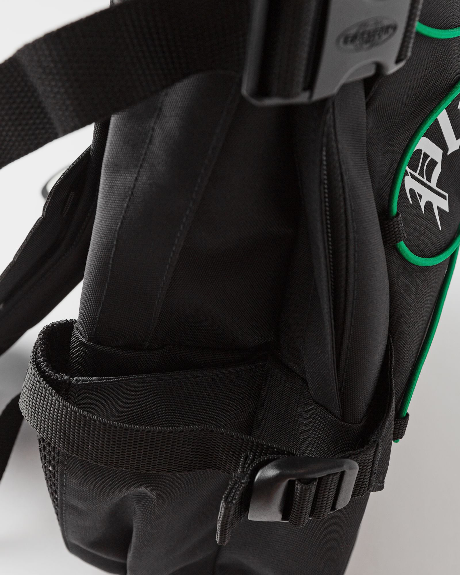 PLEASURES GERYS SKELETON