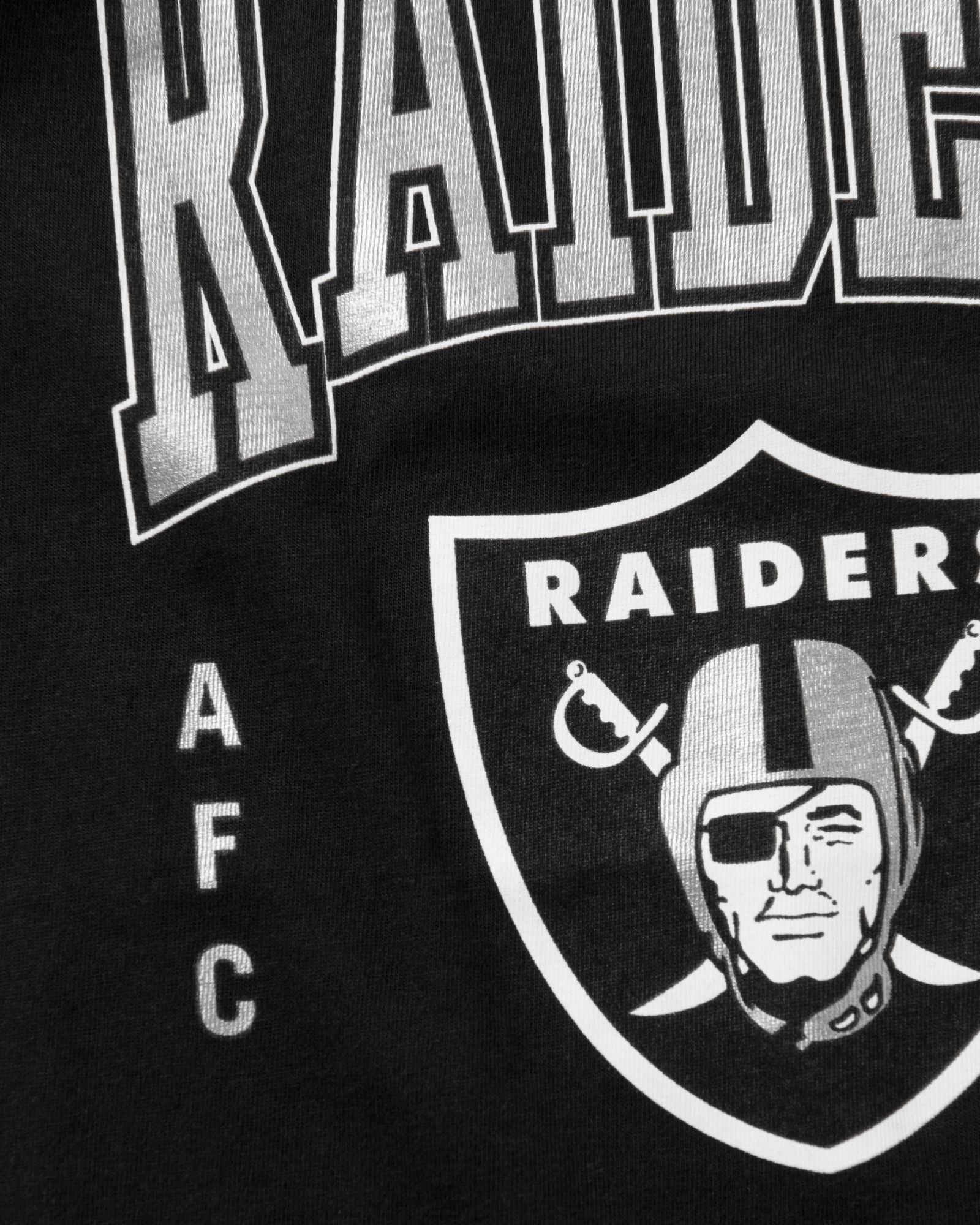 RAIDERS KING ME TEE