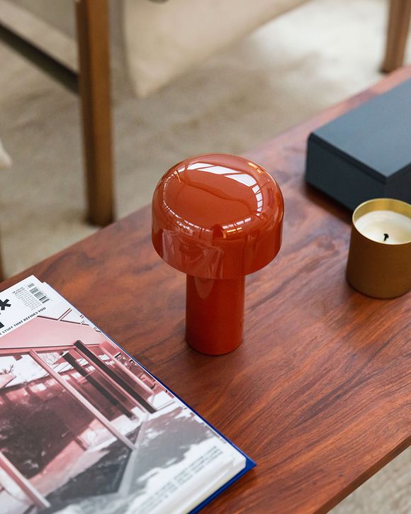Bellhop Table
