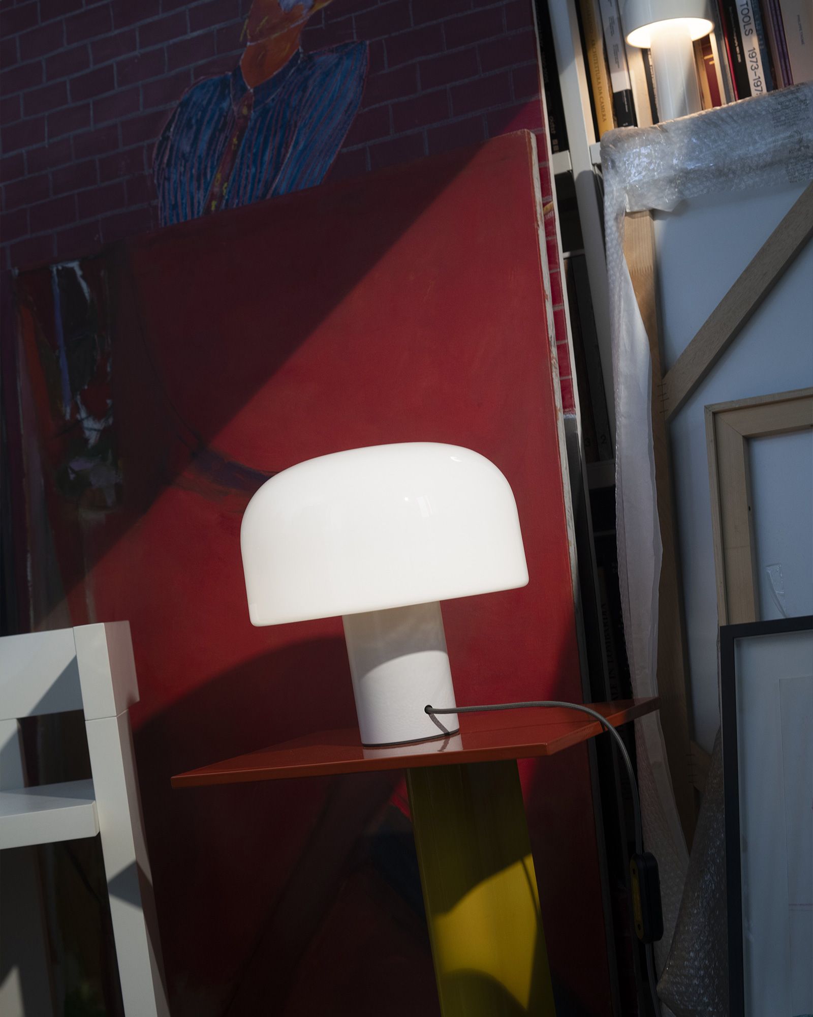 BELLHOP GLASS T EU PLUG