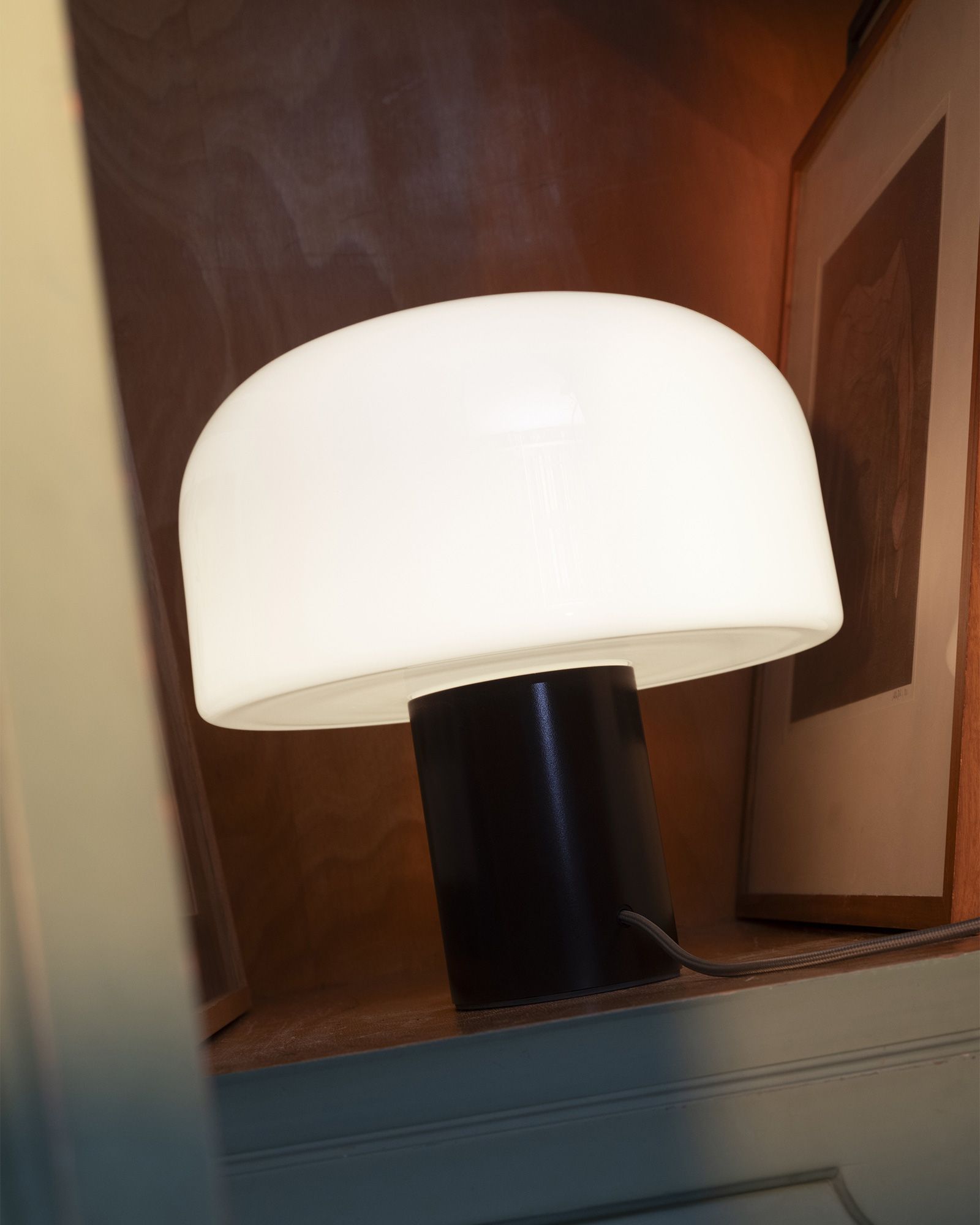 BELLHOP GLASS T EU PLUG