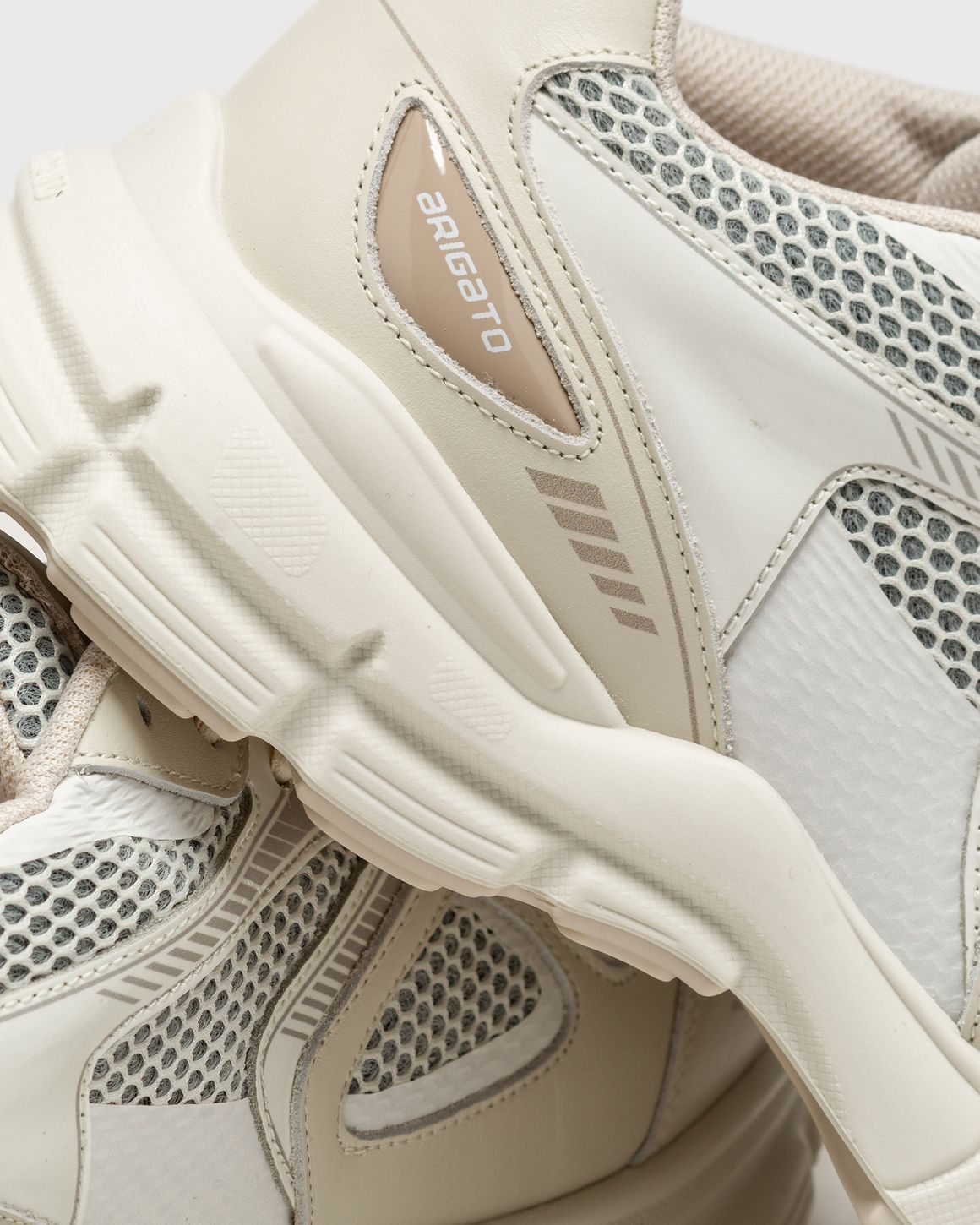 【関税込み】Axel Arigato ベージュ Marathon スニーカー Axel Arigato Marathon R-Trail sneakers for Women - Beige in