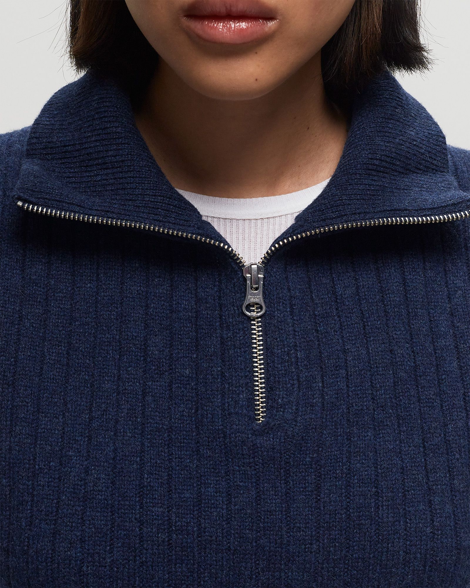 SCARLETT ZIP TURTLESCARF 15010