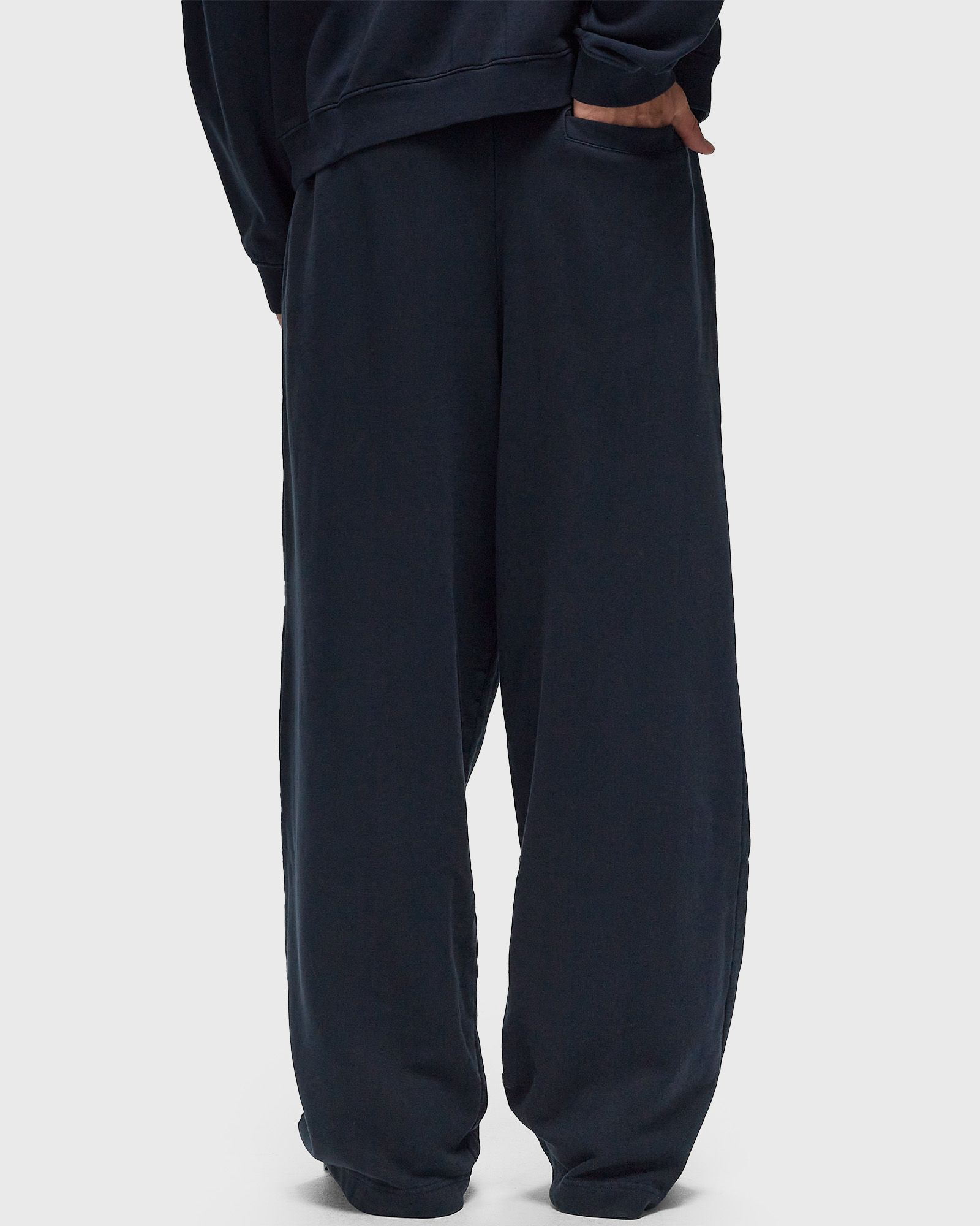 RÓZSA VICTORIA STRAIGHT CUT SWEATPANTS