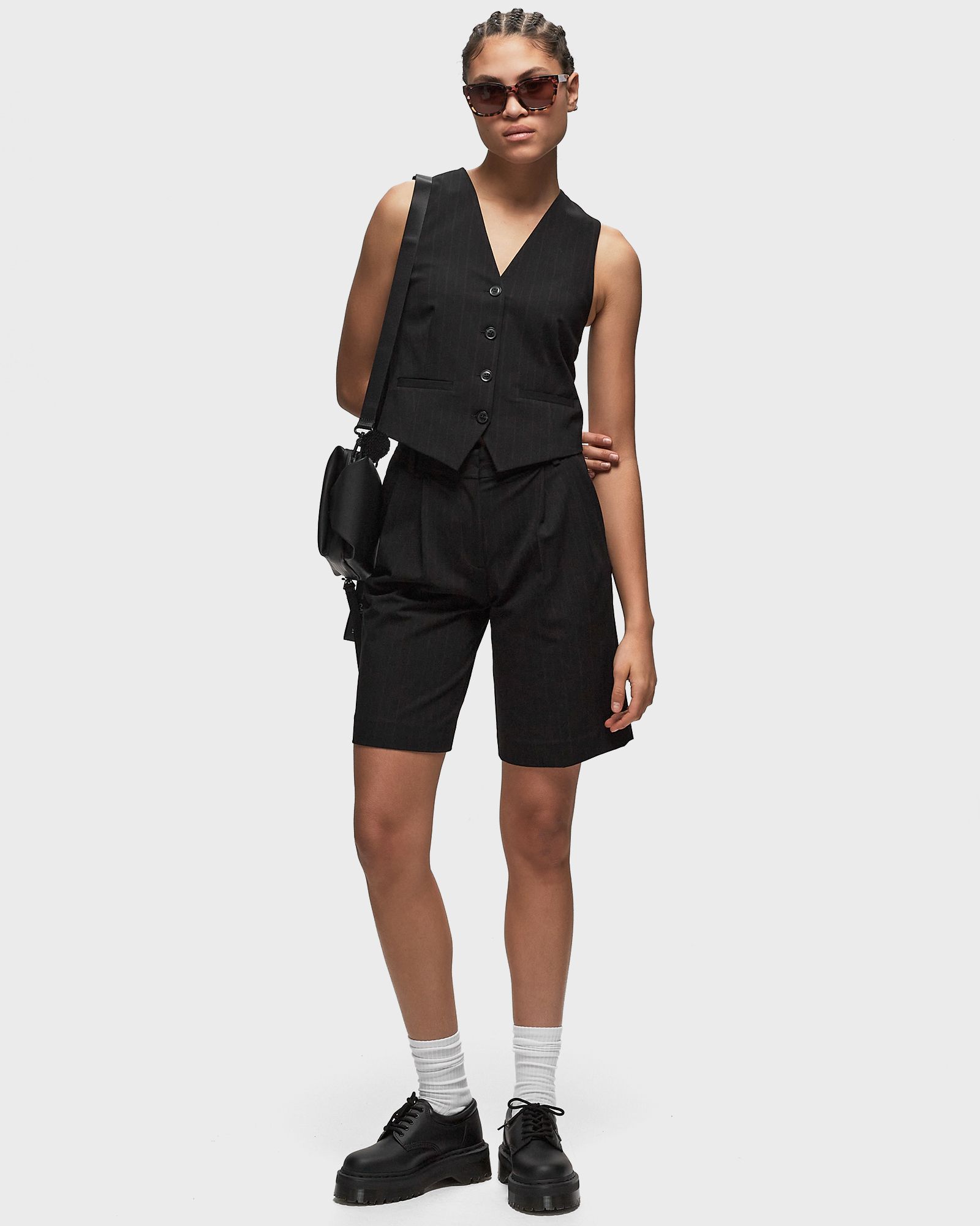 SAHAVENY SHORTS 15128