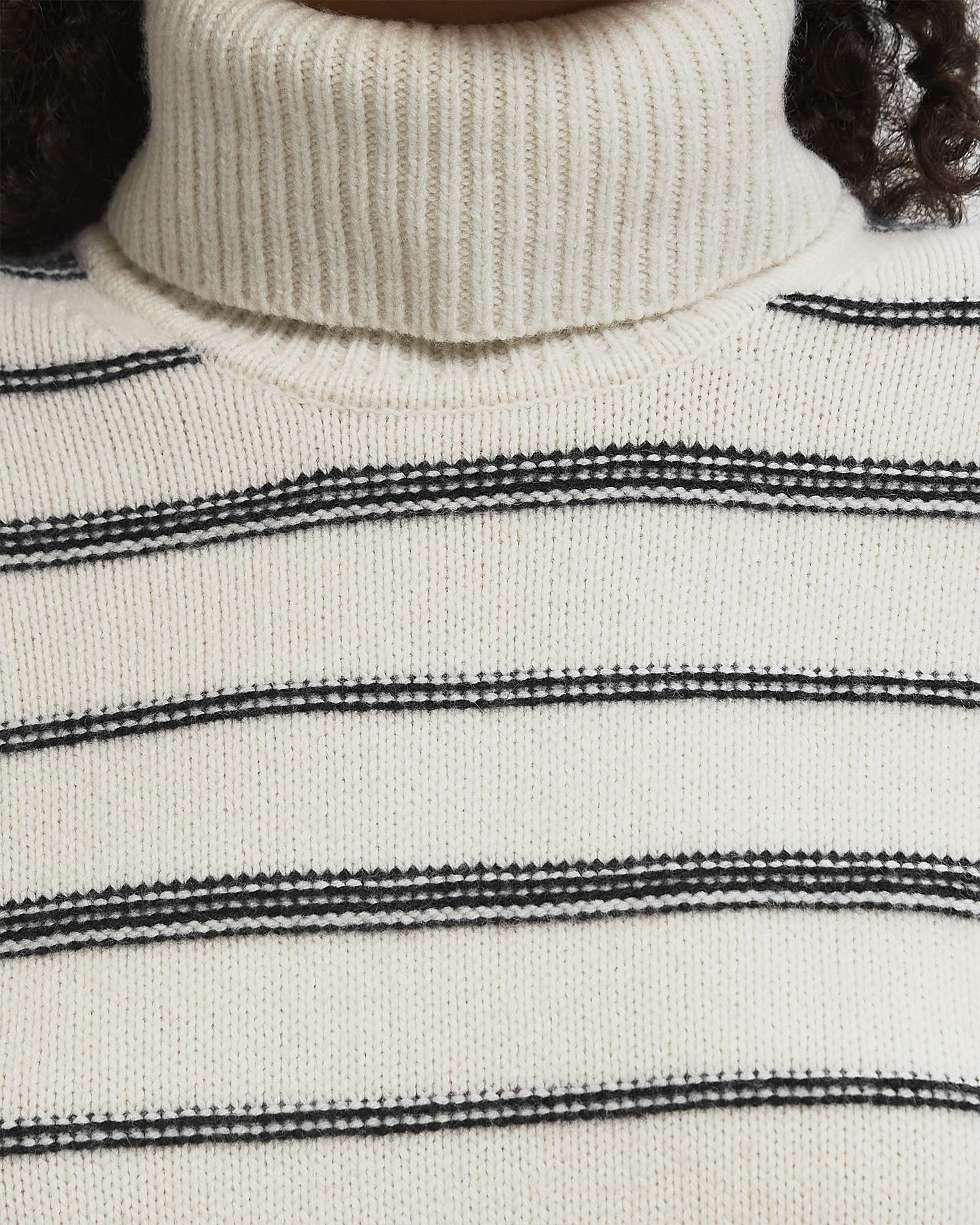 SAKEIKU STRIPE TURTLENECK 11250