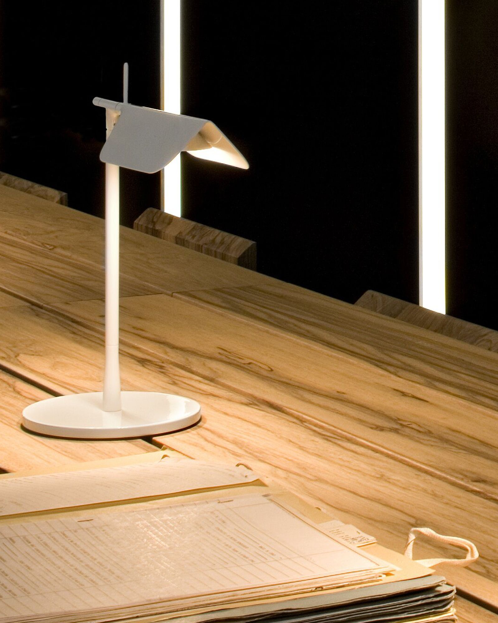 TAB T LED DIM 27K 180° EU/UL/GB BCO