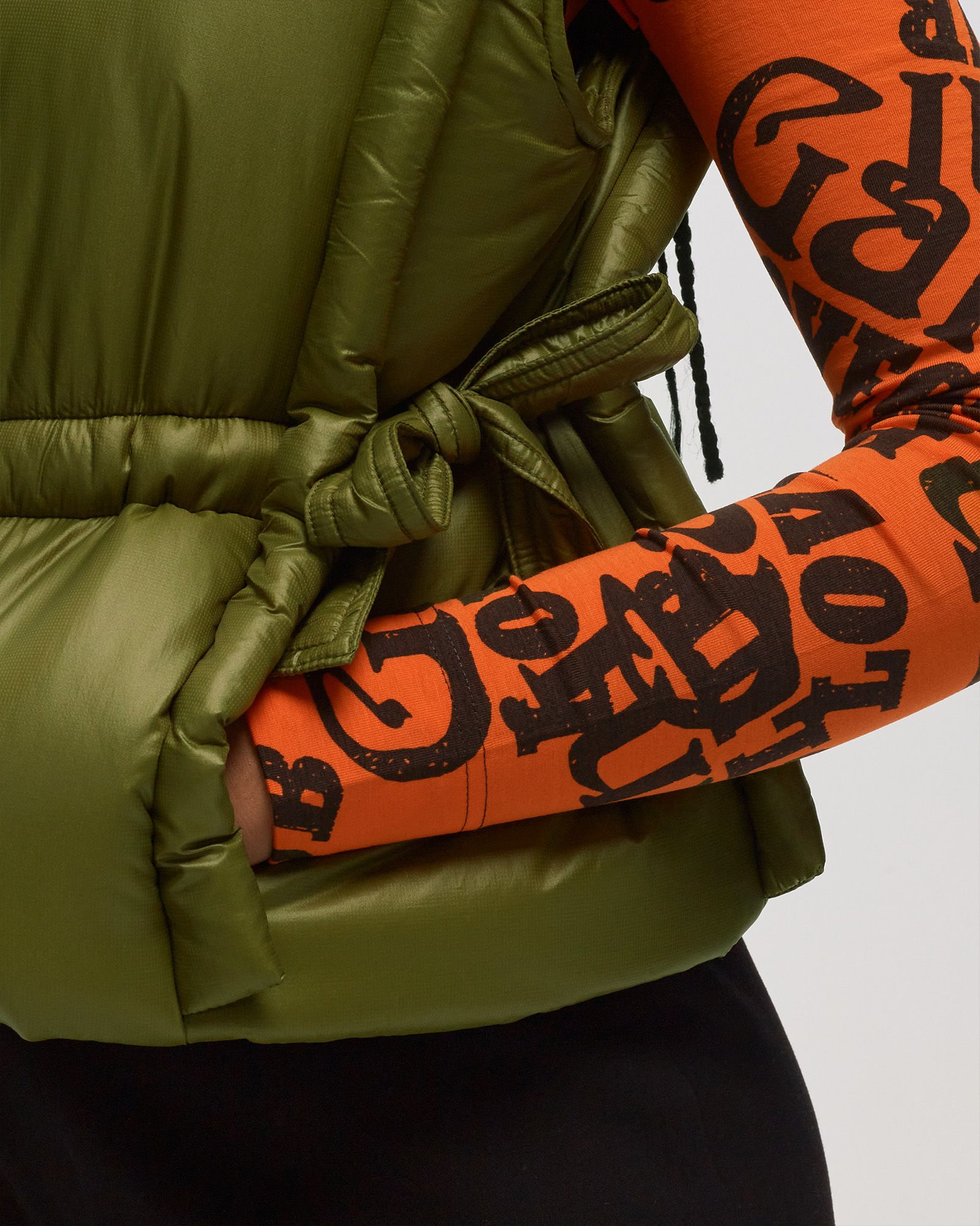 WMNS Shiny Quilt Vest