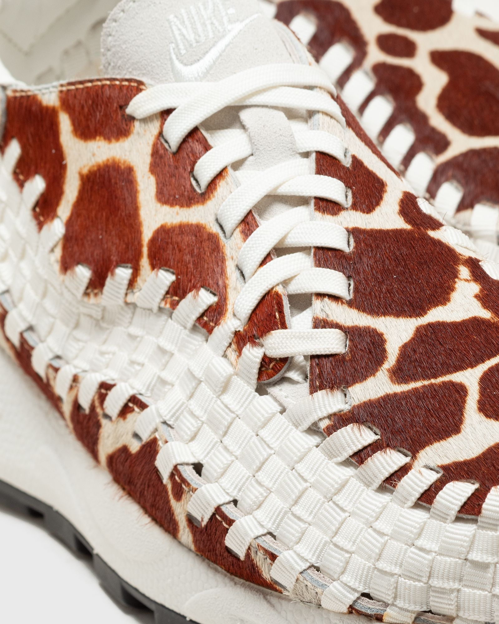 Nike WMNS NIKE AIR FOOTSCAPE WOVEN Brown Multi | BSTN Store