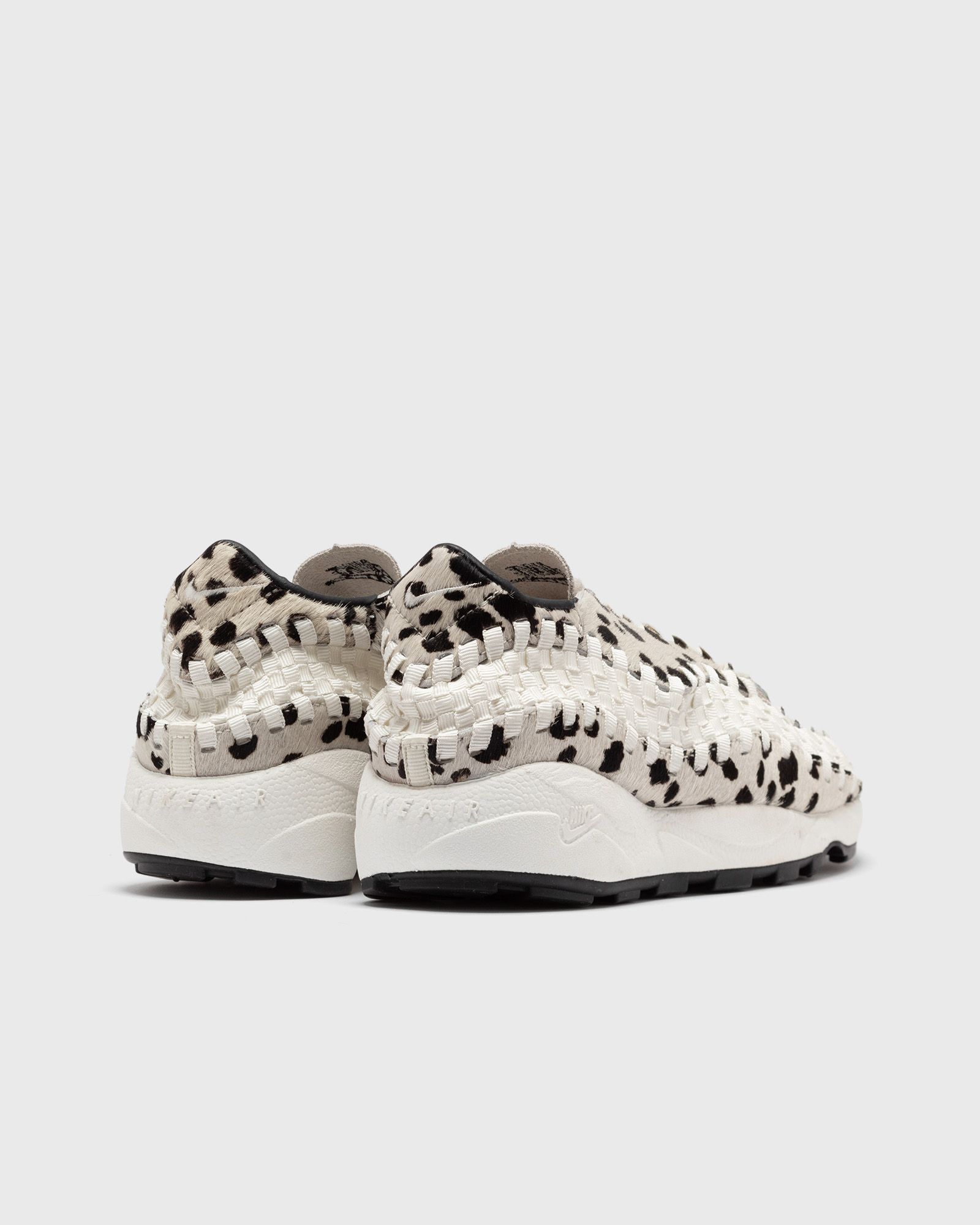 WMNS NIKE AIR FOOTSCAPE WOVEN