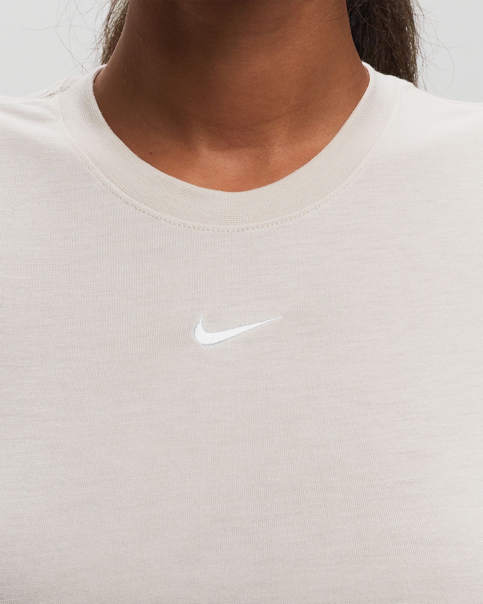 Nike Sportswear Essential Women's Slim-Fit Crop T-Shirt