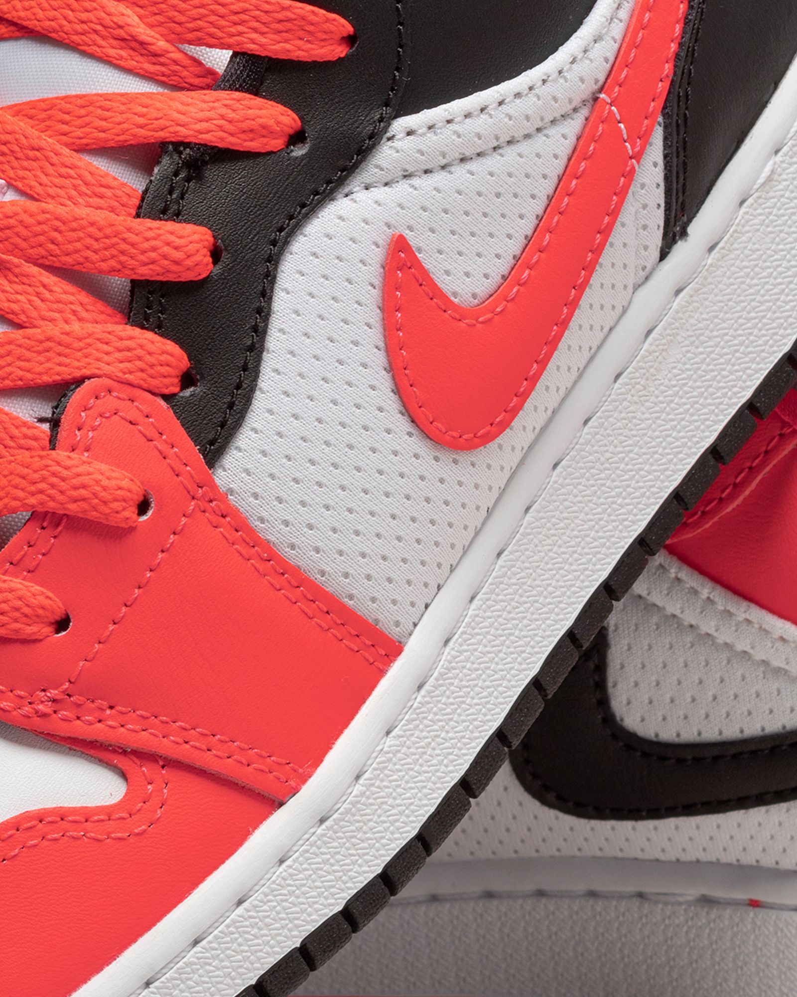 Air Jordan 1 Low SE (GS)