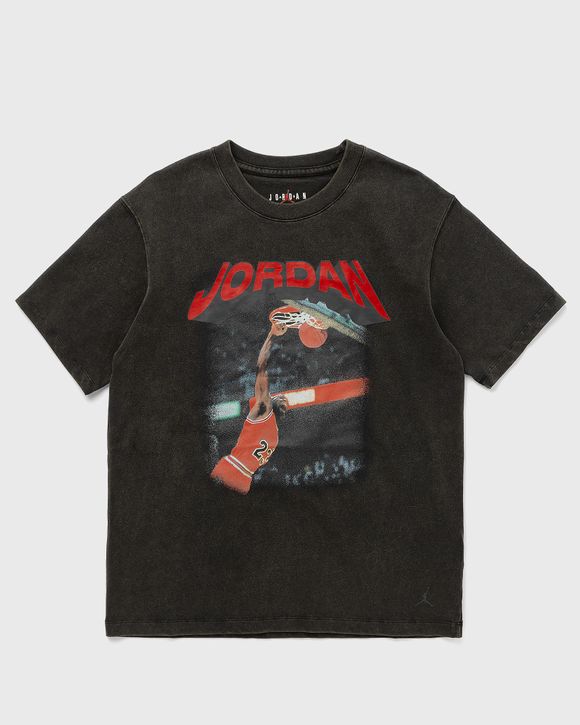 Black and red jordan sales shirt womens