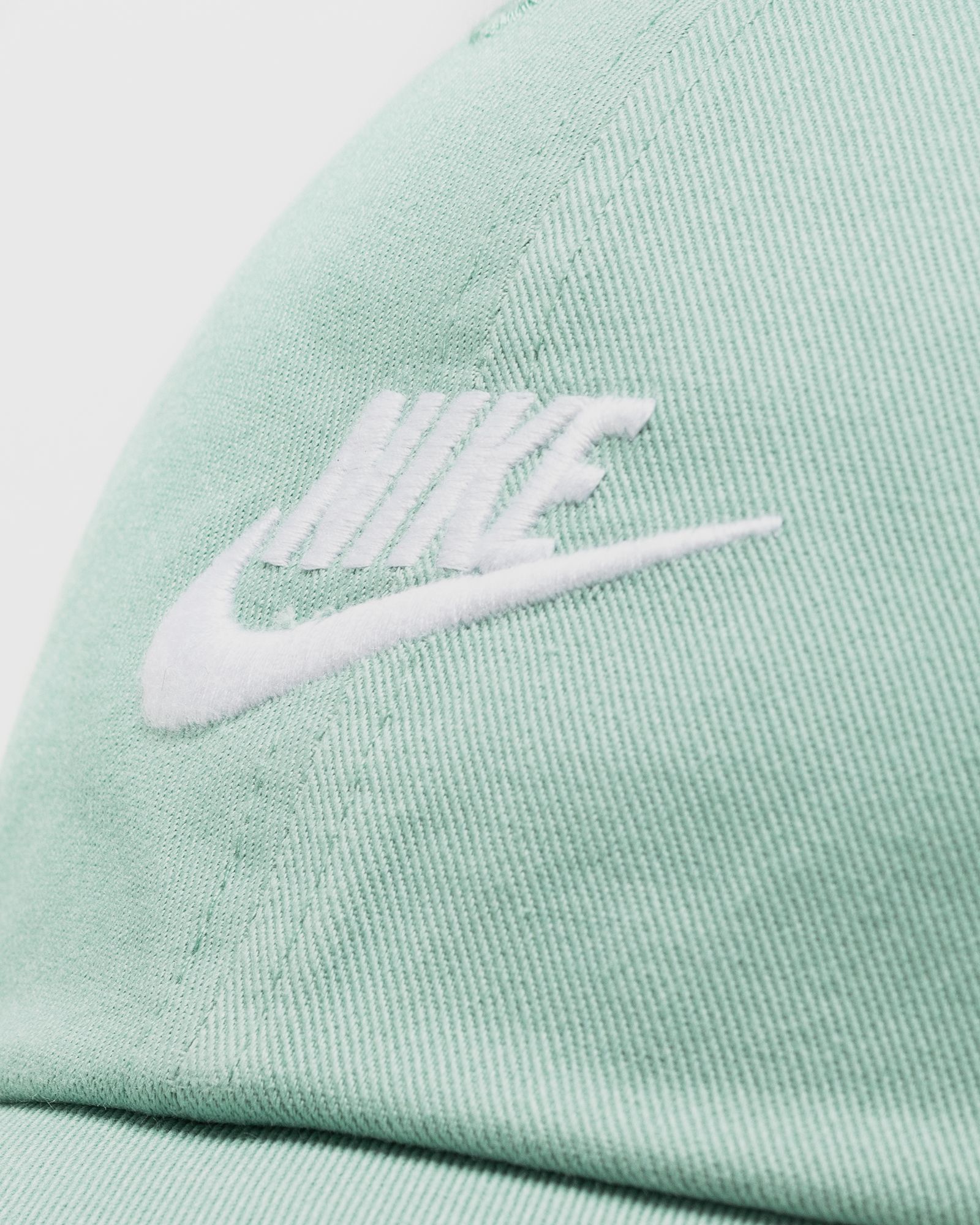 CLUB UNSTRUCTURED FUTURA WASH CAP