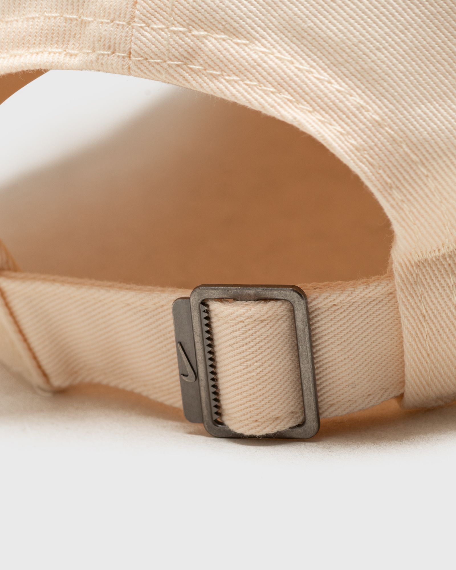 CLUB UNSTRUCTURED FUTURA WASH CAP